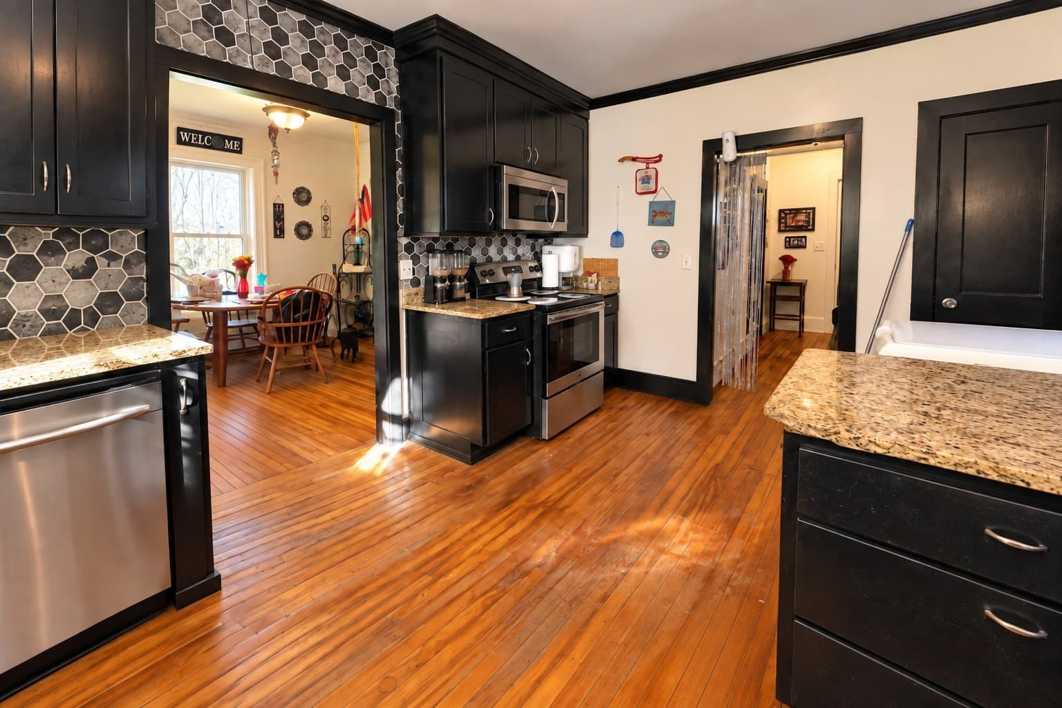 Single Family Residence at 64 Albee St, Fitchburg MA 01420, Fitchburg, photo 4 of 19