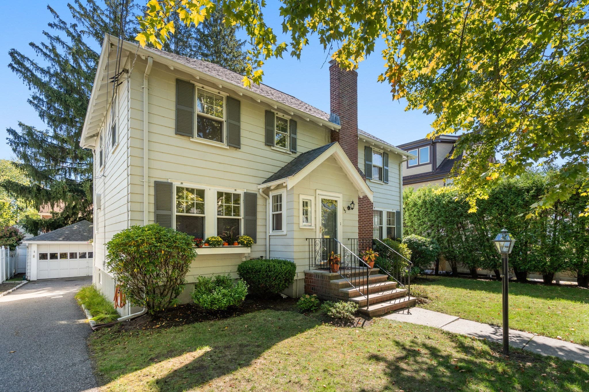 Single Family Residence at 142 Claflin Street, Belmont MA 02478, Belmont, photo 2 of 23