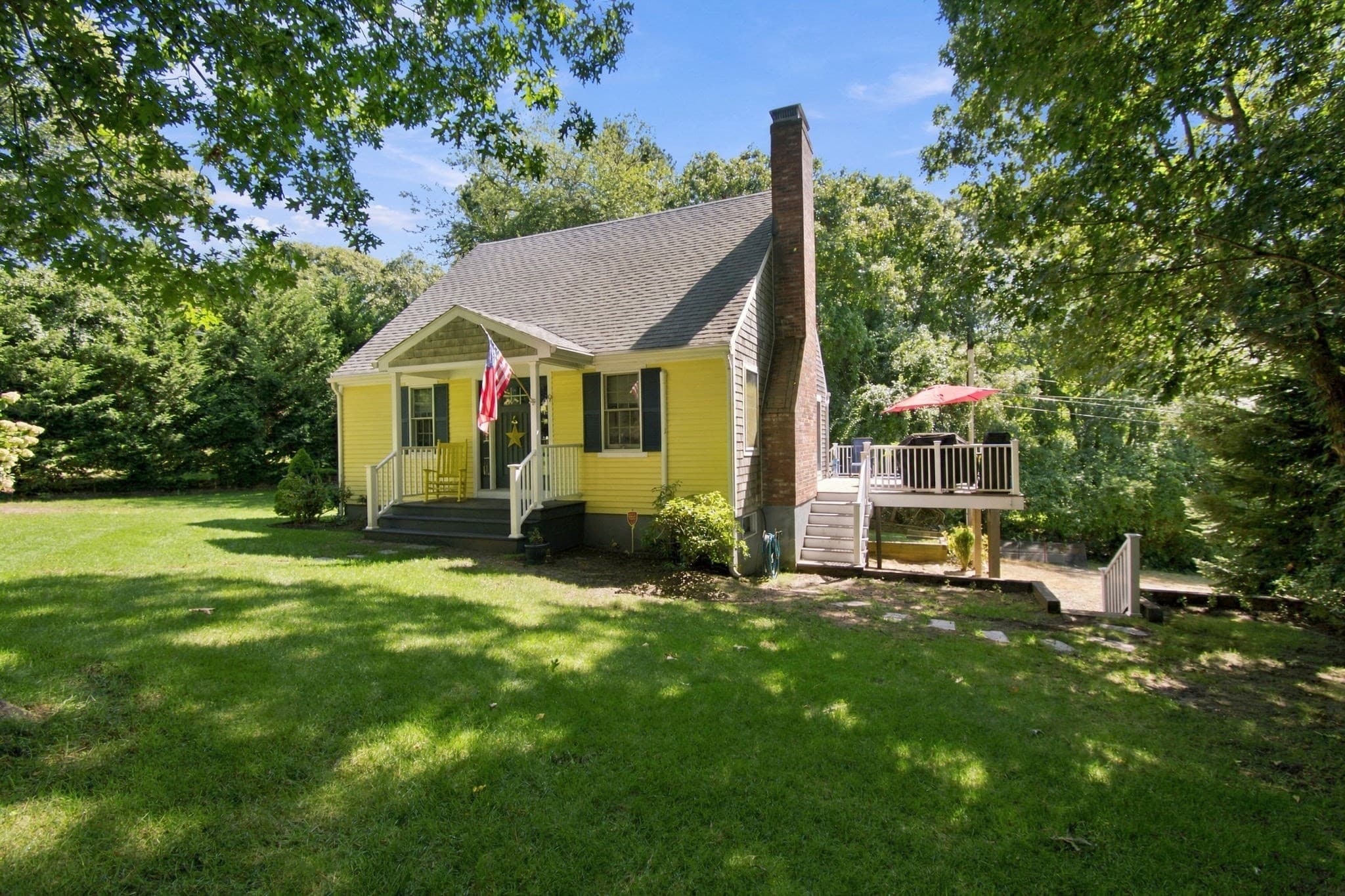9 Follins Pond Rd, Dennis MA 02638