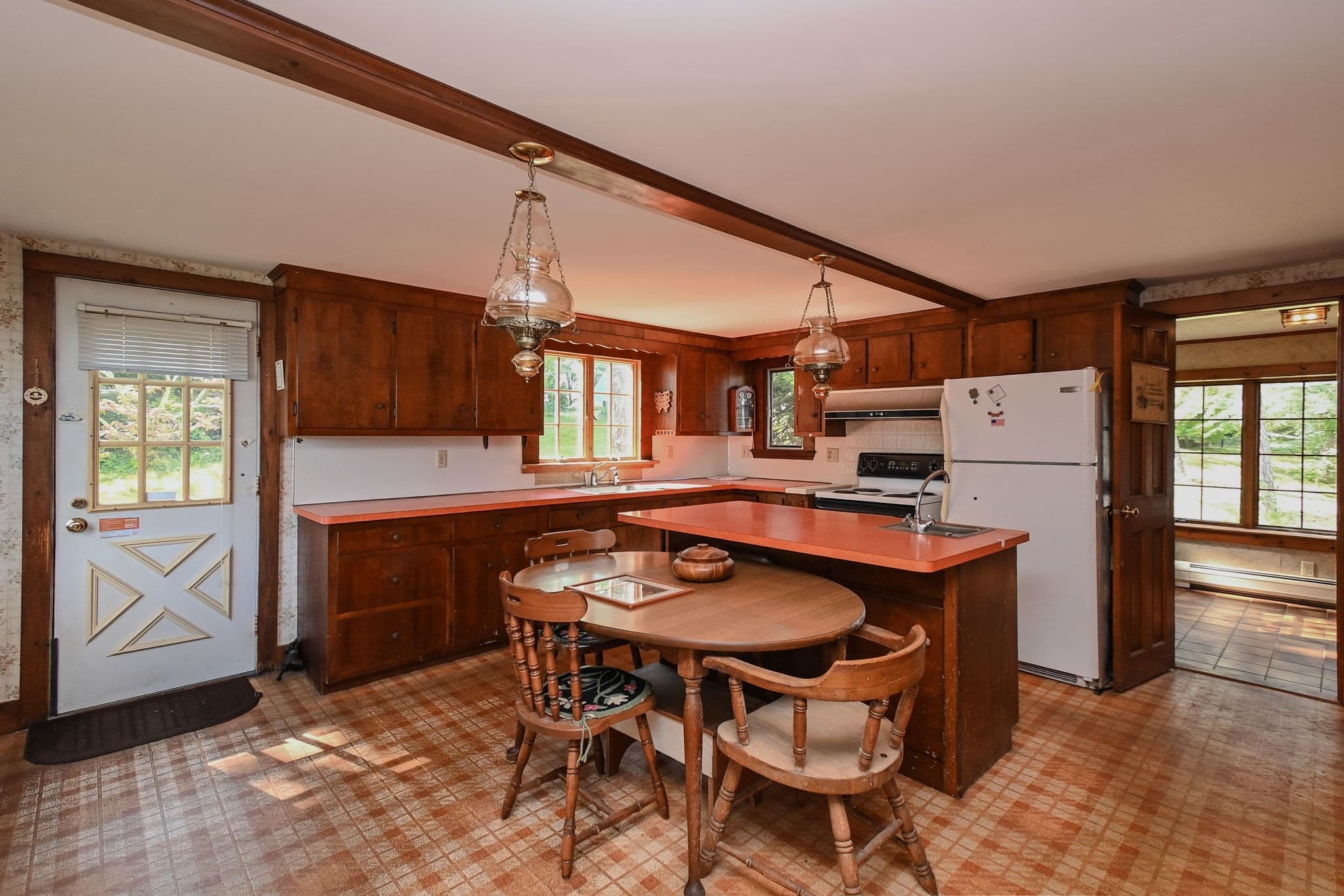 Single Family Residence at 44 Mayflower Ter, Yarmouth MA 02664, Yarmouth, photo 9 of 24