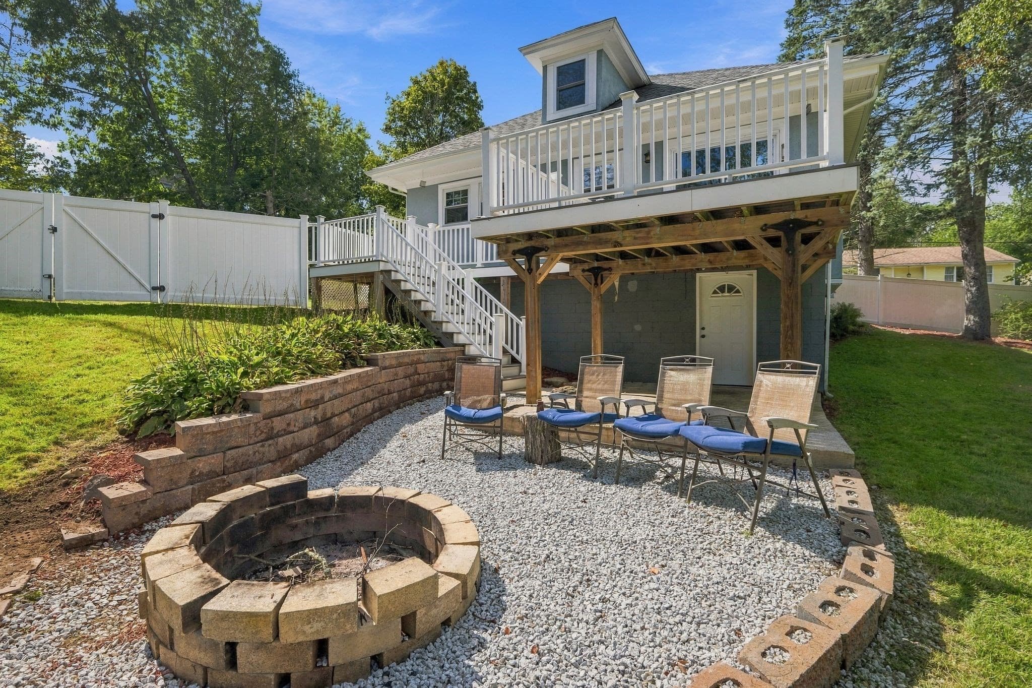 Single Family Residence at 30 Alton Ave, Haverhill MA 01835, Haverhill, photo 9 of 40