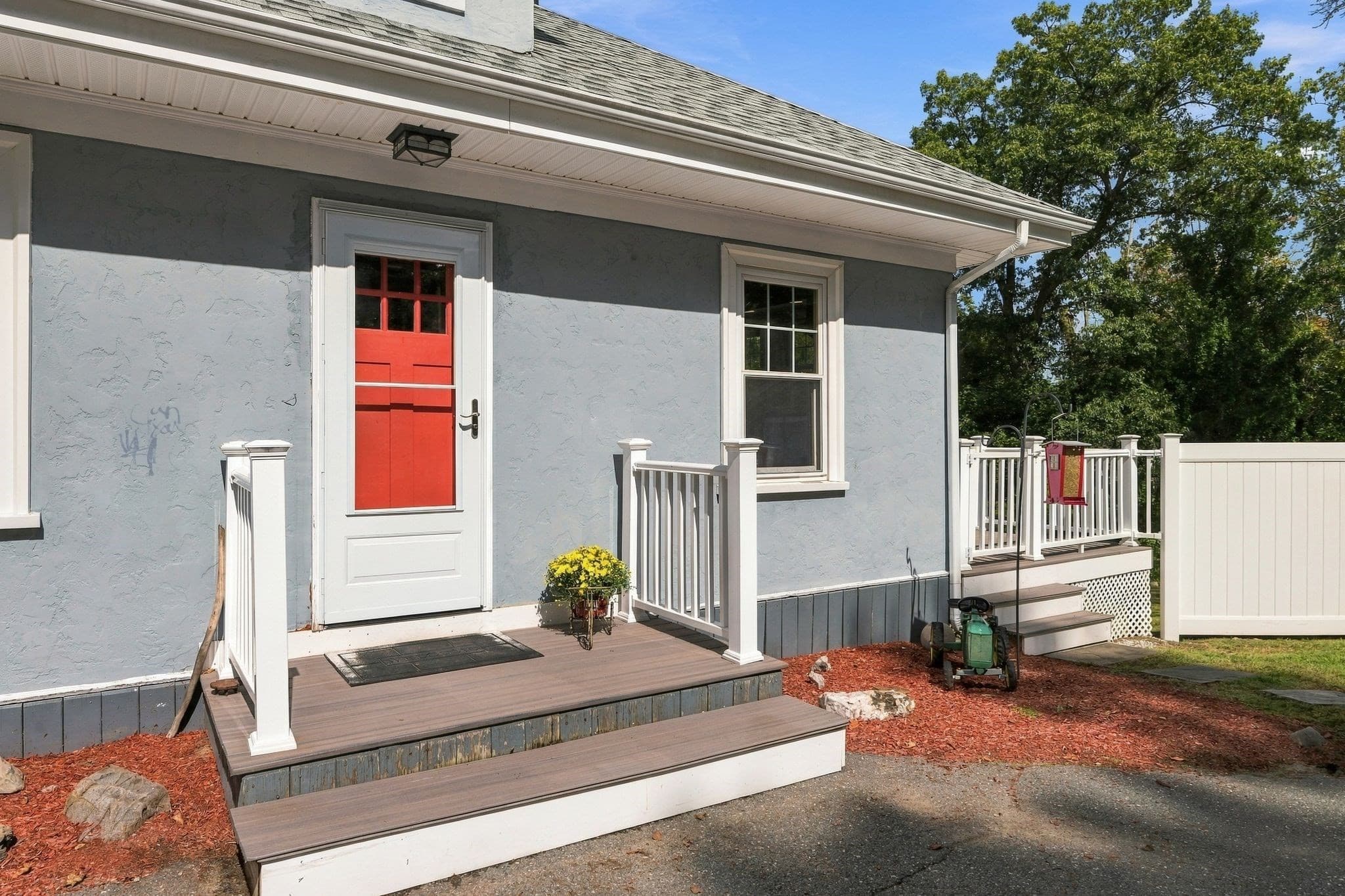 Single Family Residence at 30 Alton Ave, Haverhill MA 01835, Haverhill, photo 4 of 40