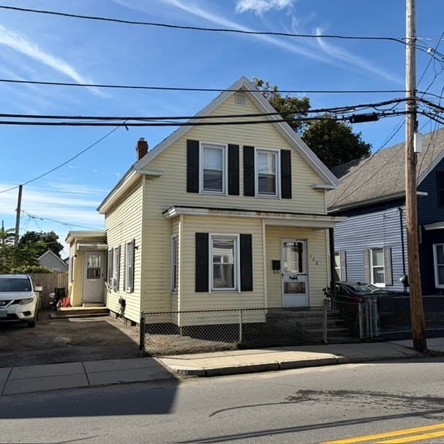 Single Family Residence at 126 W 6th St., Lowell MA 01850, Lowell, photo 2 of 29