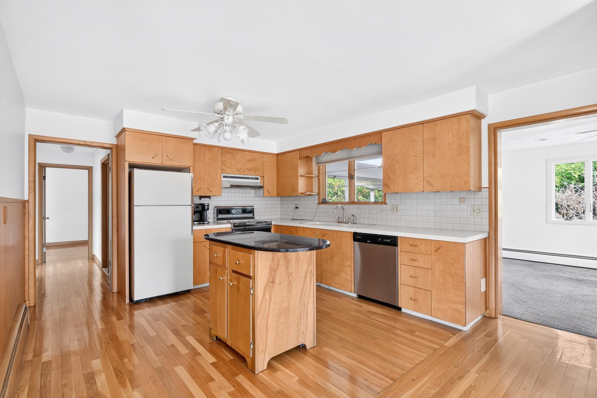 Single Family Residence at 120 Homewood Ave, North Providence RI 02911, North Providence, photo 8 of 42
