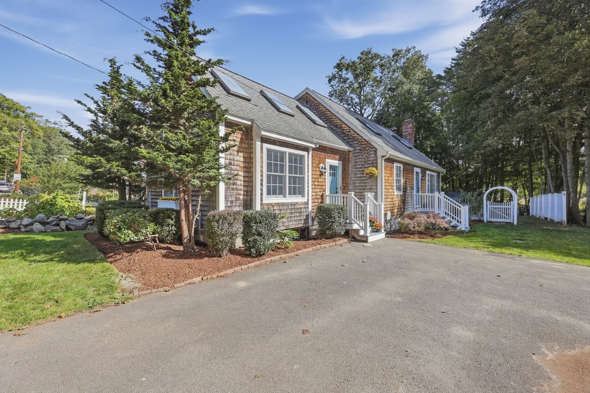 Single Family Residence at 14 Main Street, Newbury MA 01922, Newbury, photo 2 of 42