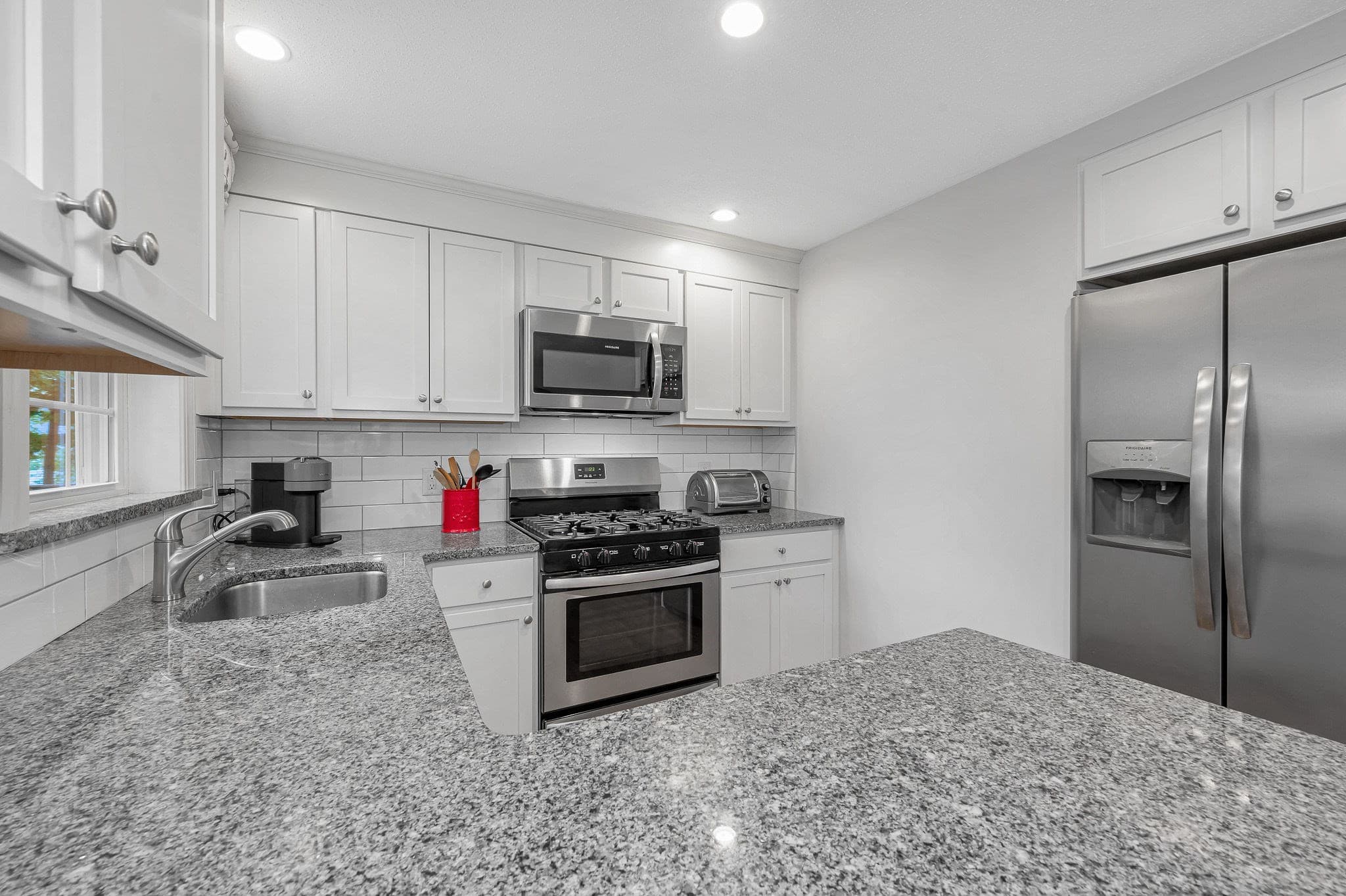Condominium at 80 Smith Street # 3A, Lowell MA 01851, Lowell, photo 7 of 27