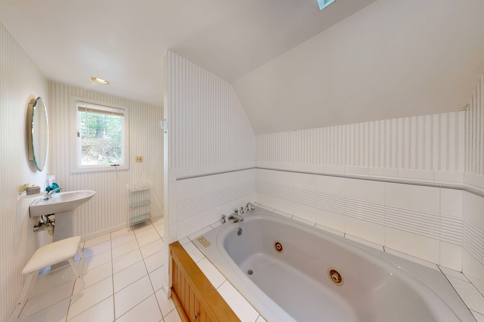 Single Family Residence at 12 Downey Pl, Hopkinton MA 01748, Hopkinton, photo 14 of 42