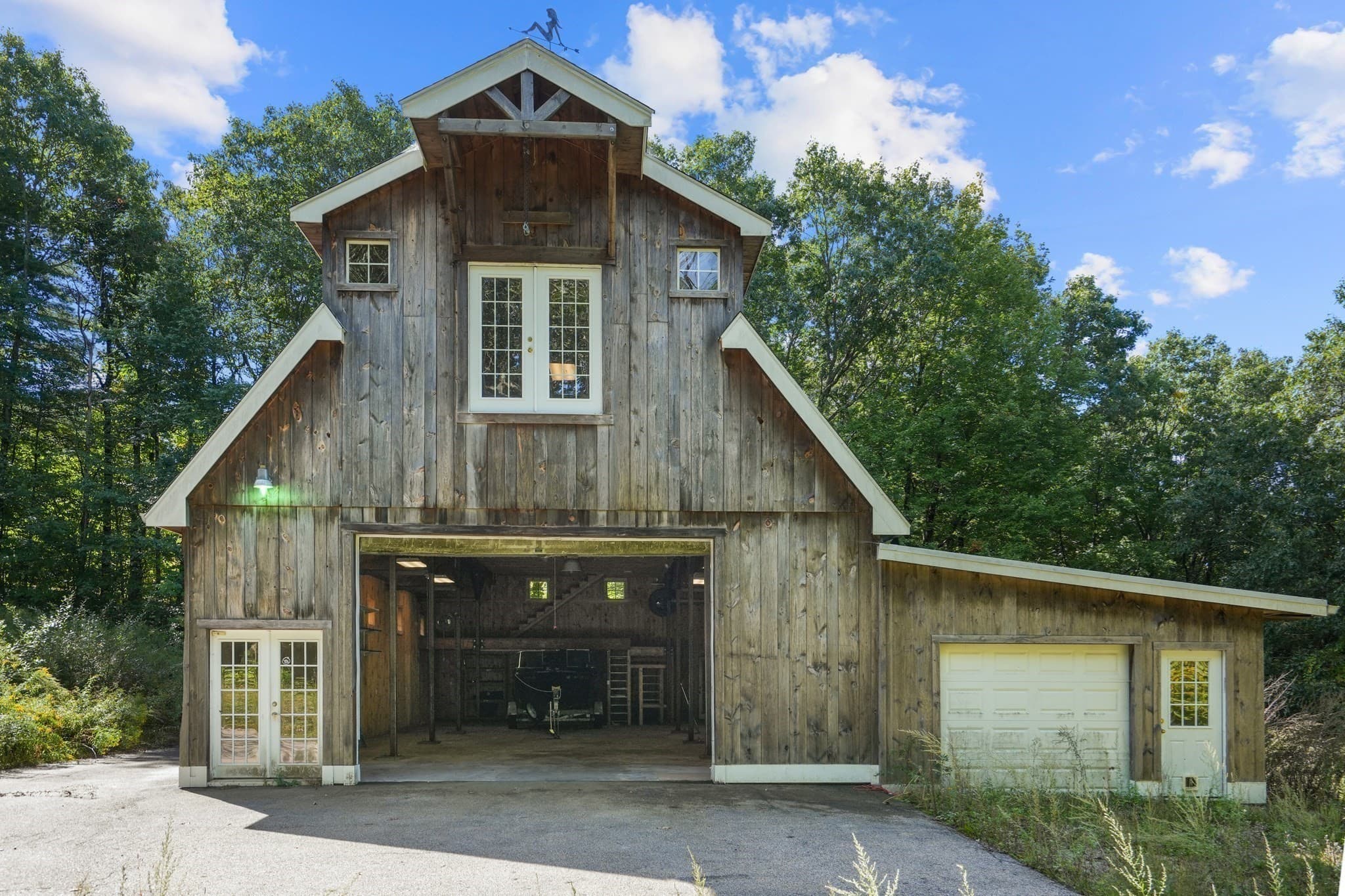 Single Family Residence at 86 Breakneck Rd, Sturbridge MA 01566, Sturbridge, photo 2 of 40