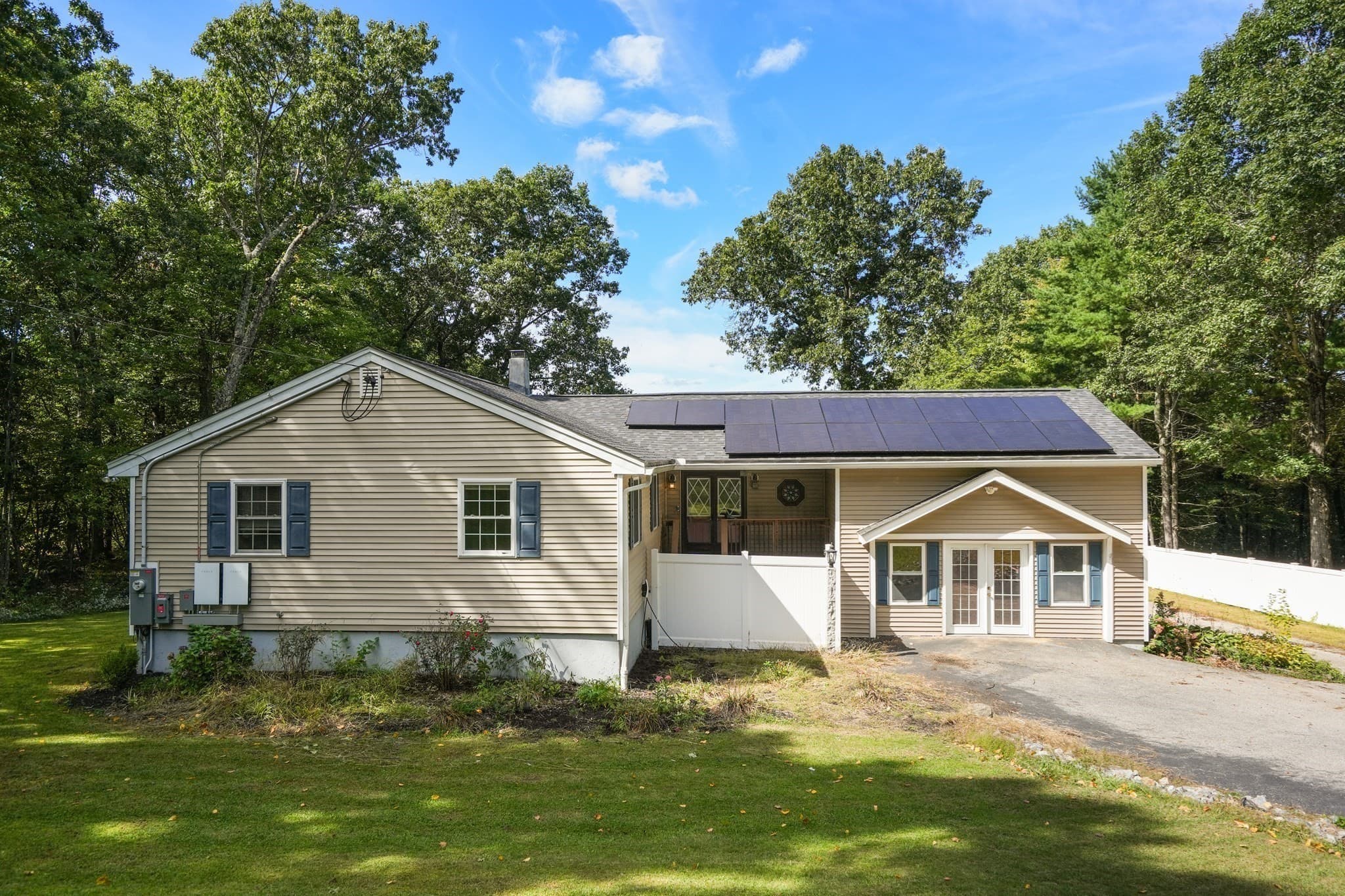 86 Breakneck Rd, Sturbridge MA 01566