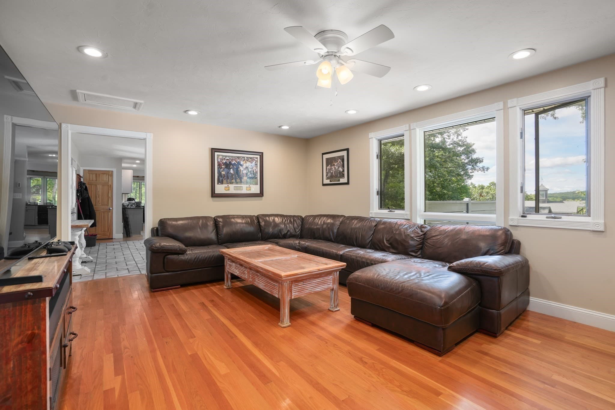 Single Family Residence at 86 Breakneck Rd, Sturbridge MA 01566, Sturbridge, photo 9 of 40