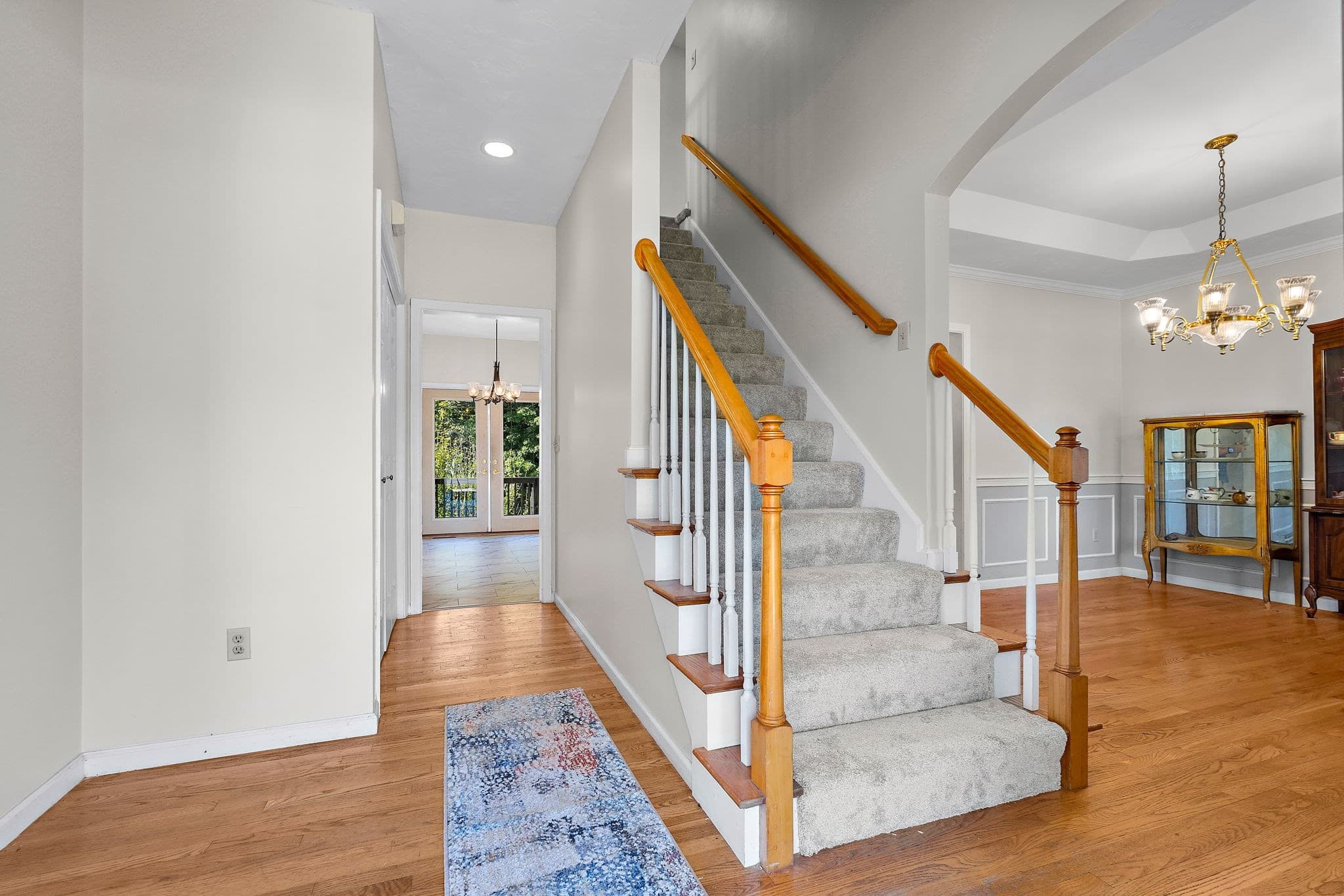 Single Family Residence at 28 Farmington Drive, Shrewsbury MA 01545, Shrewsbury, photo 3 of 41