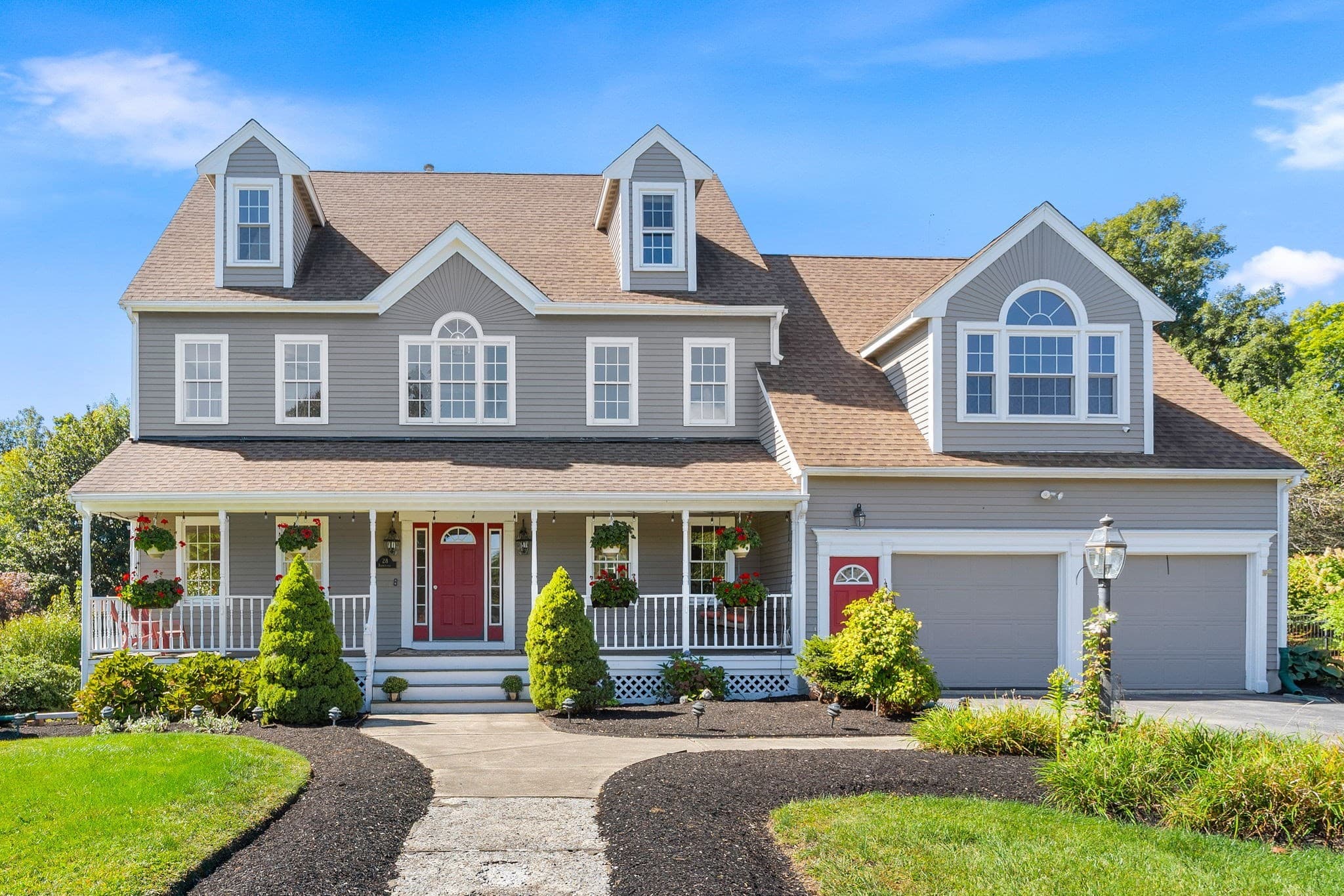 28 Farmington Drive, Shrewsbury MA 01545
