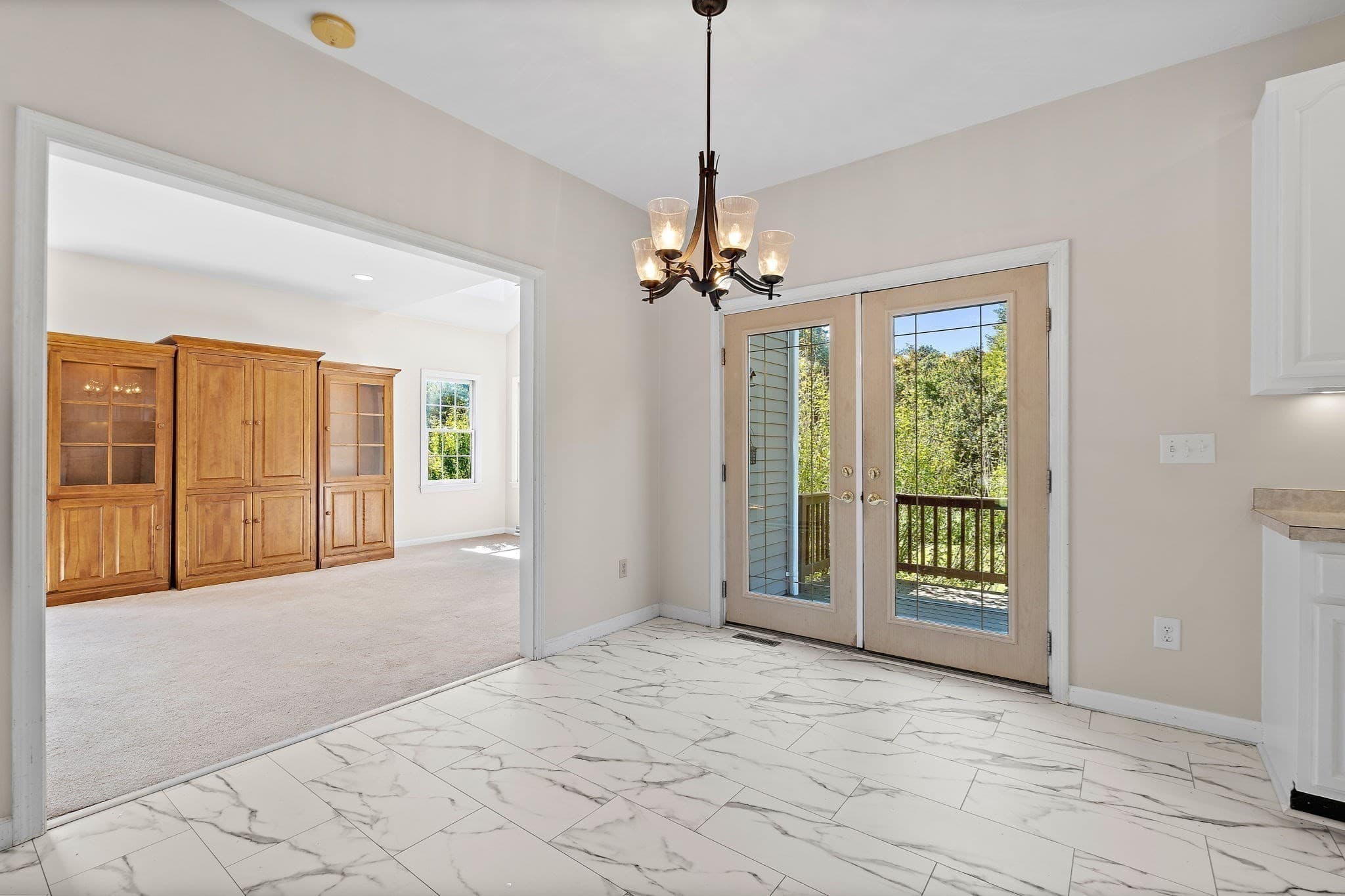 Single Family Residence at 28 Farmington Drive, Shrewsbury MA 01545, Shrewsbury, photo 9 of 41