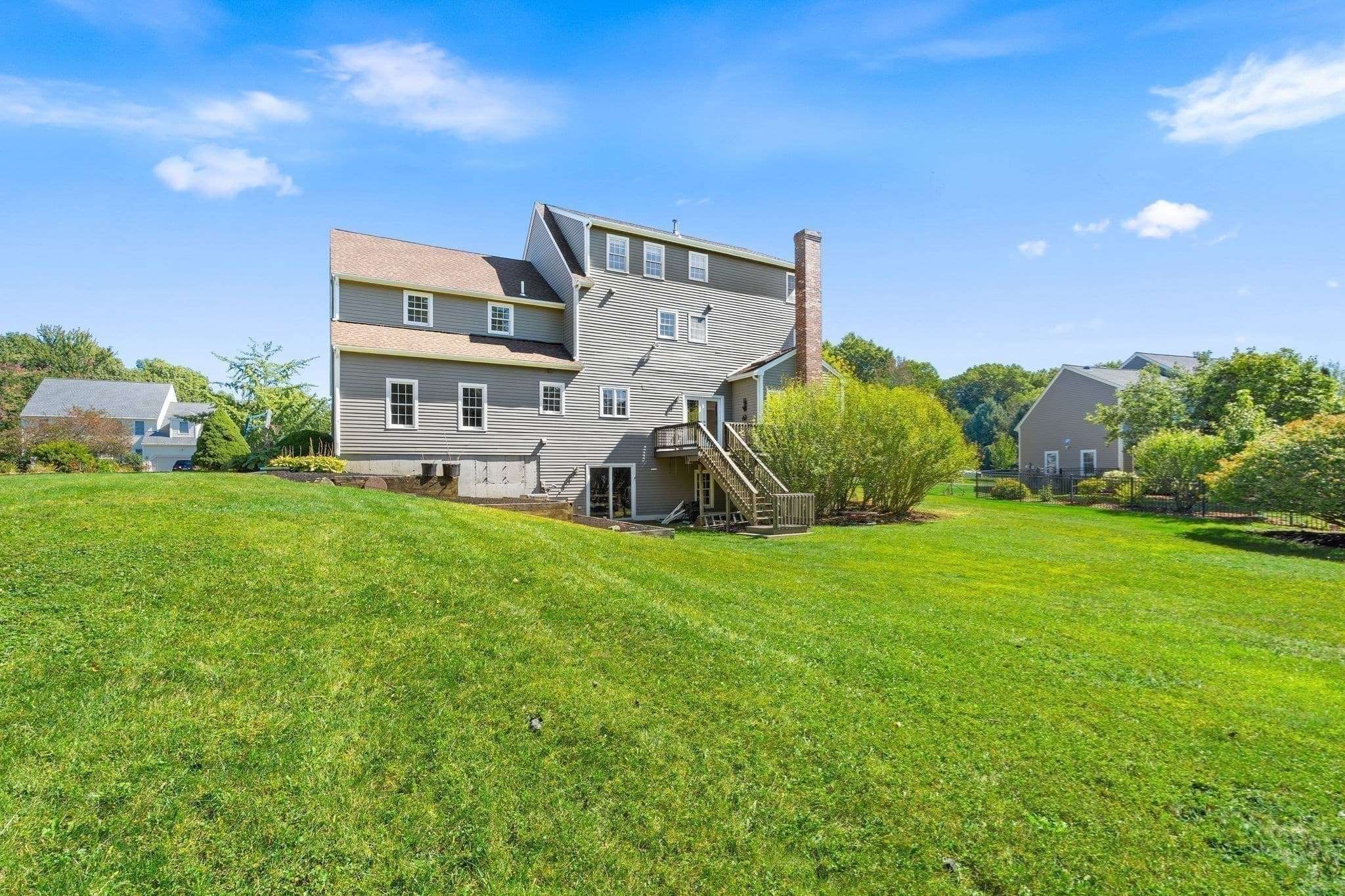 Single Family Residence at 28 Farmington Drive, Shrewsbury MA 01545, Shrewsbury, photo 38 of 41