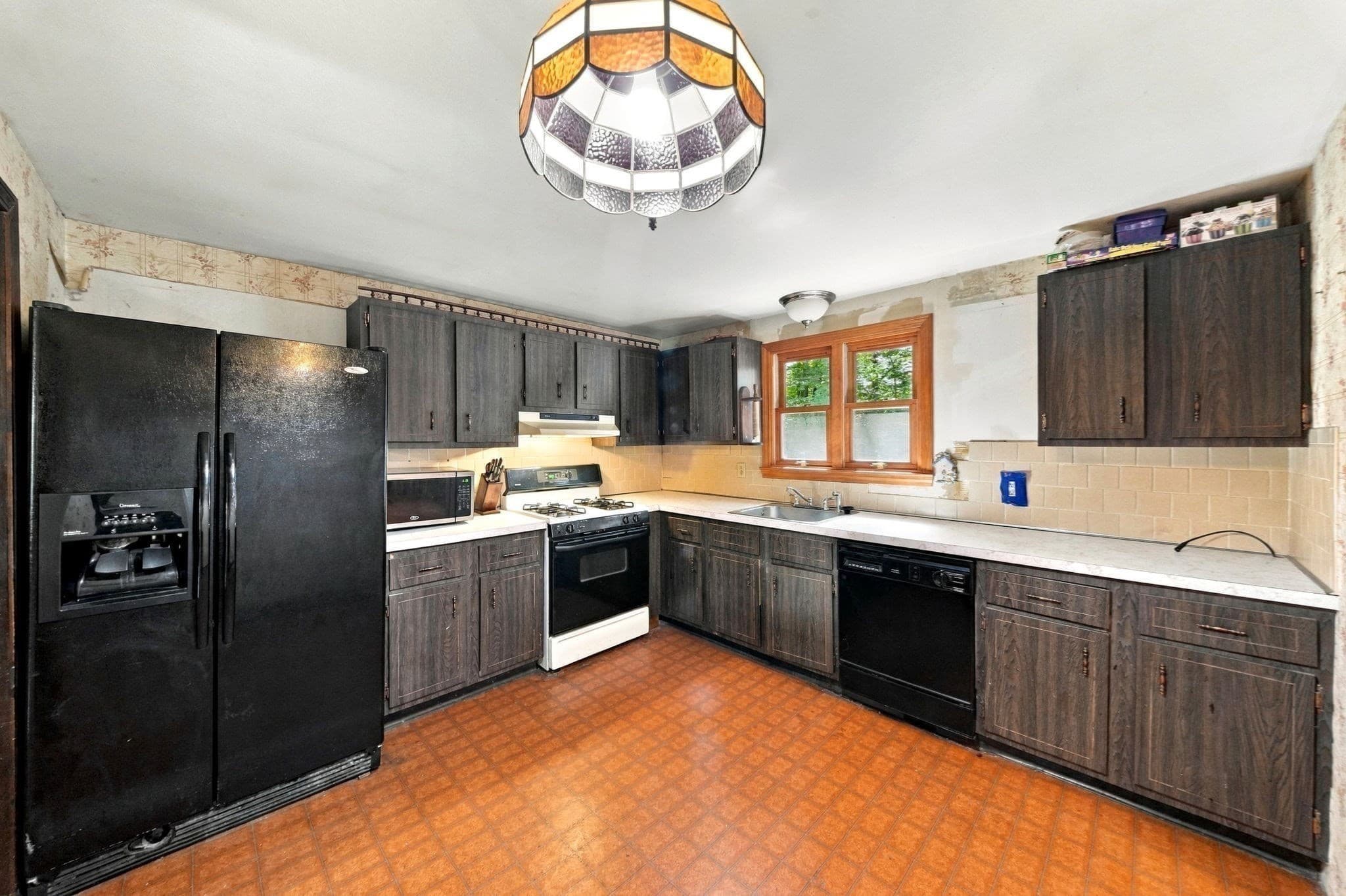 Single Family Residence at 7 Olde Farm Rd, Easton MA 02375, Easton, photo 10 of 35