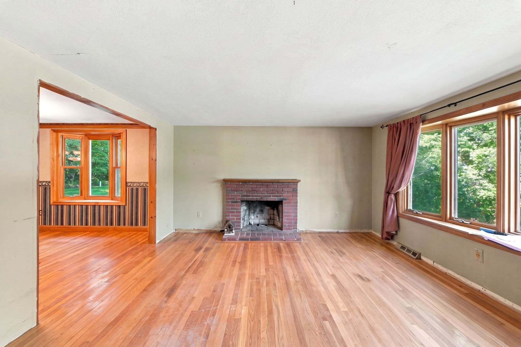 Single Family Residence at 7 Olde Farm Rd, Easton MA 02375, Easton, photo 4 of 35