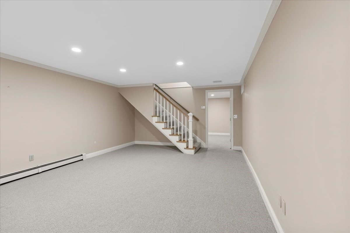 Condominium at 10 Floret Cir # 10, Hingham MA 02043, Hingham, photo 23 of 39