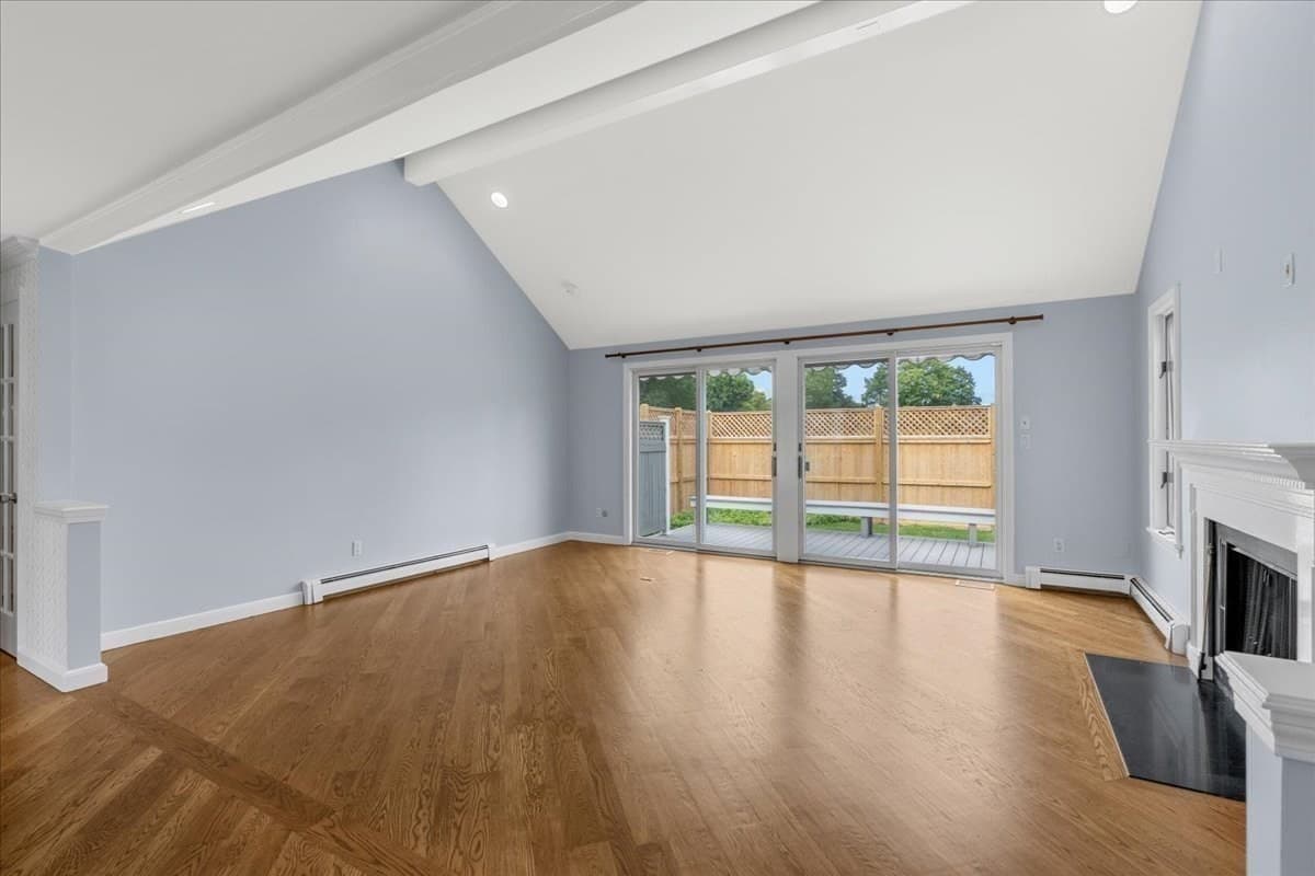 Condominium at 10 Floret Cir # 10, Hingham MA 02043, Hingham, photo 11 of 39