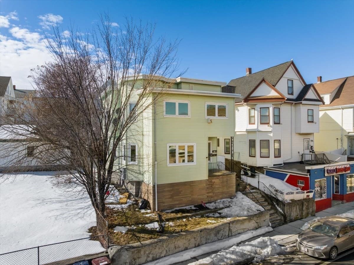 Multi Family at 528 Ferry St, Everett MA 02149, Everett, photo 28 of 29