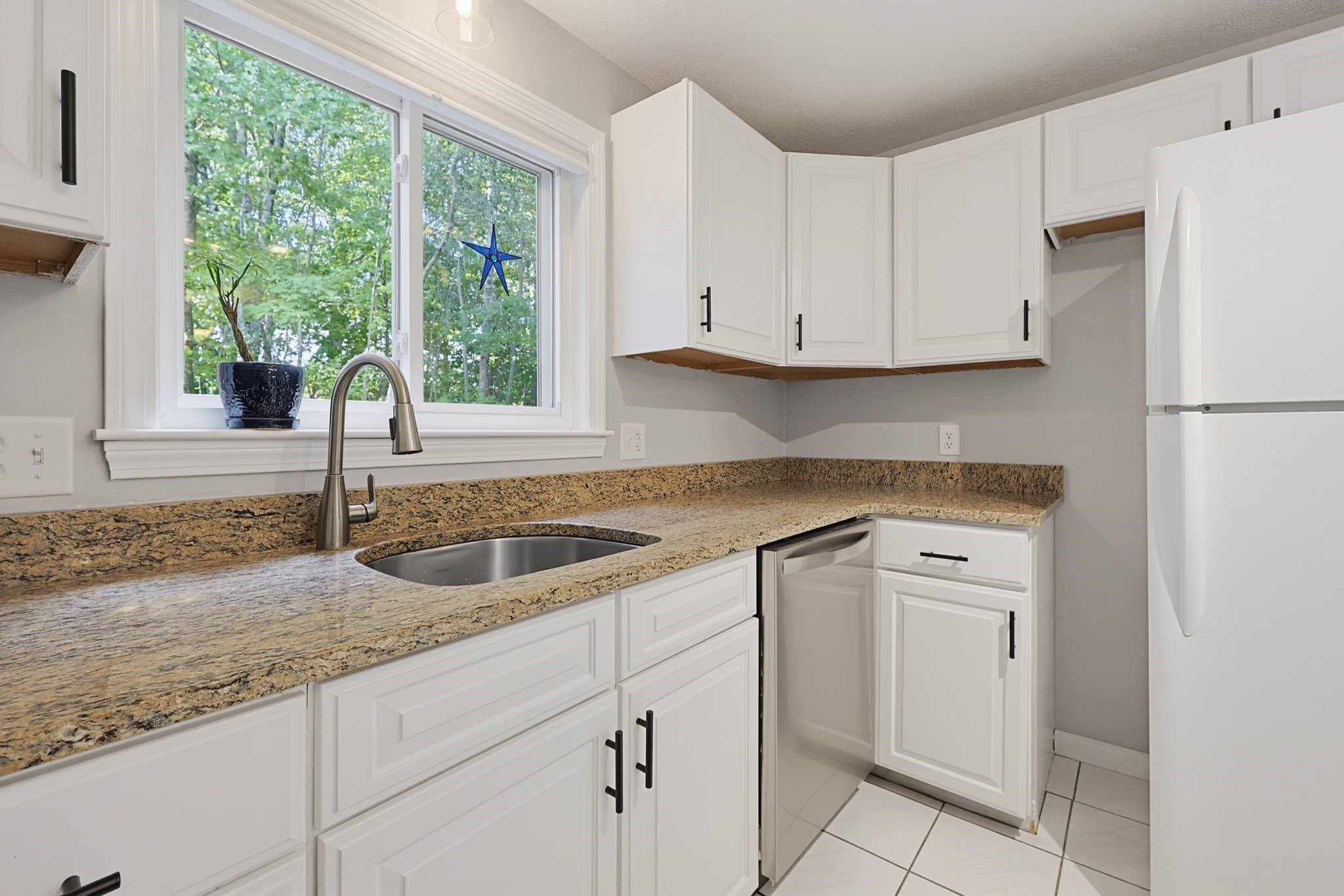 Condominium at 152 E. Bacon St. # D5, Plainville MA 02762, Plainville, photo 10 of 35
