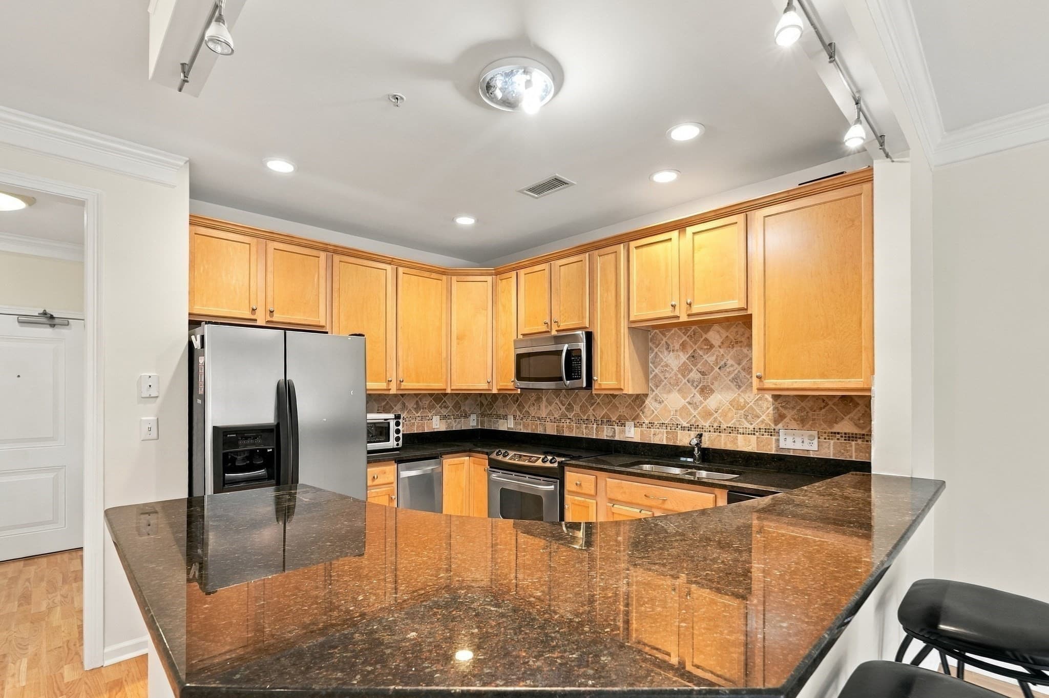 Condominium at 132 Clocktower Dr # 203, Waltham MA 02452, Waltham, photo 4 of 24