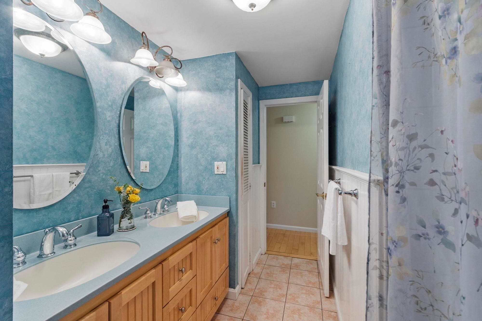 Single Family Residence at 405 Salem Street, Wilmington MA 01887, Wilmington, photo 17 of 42
