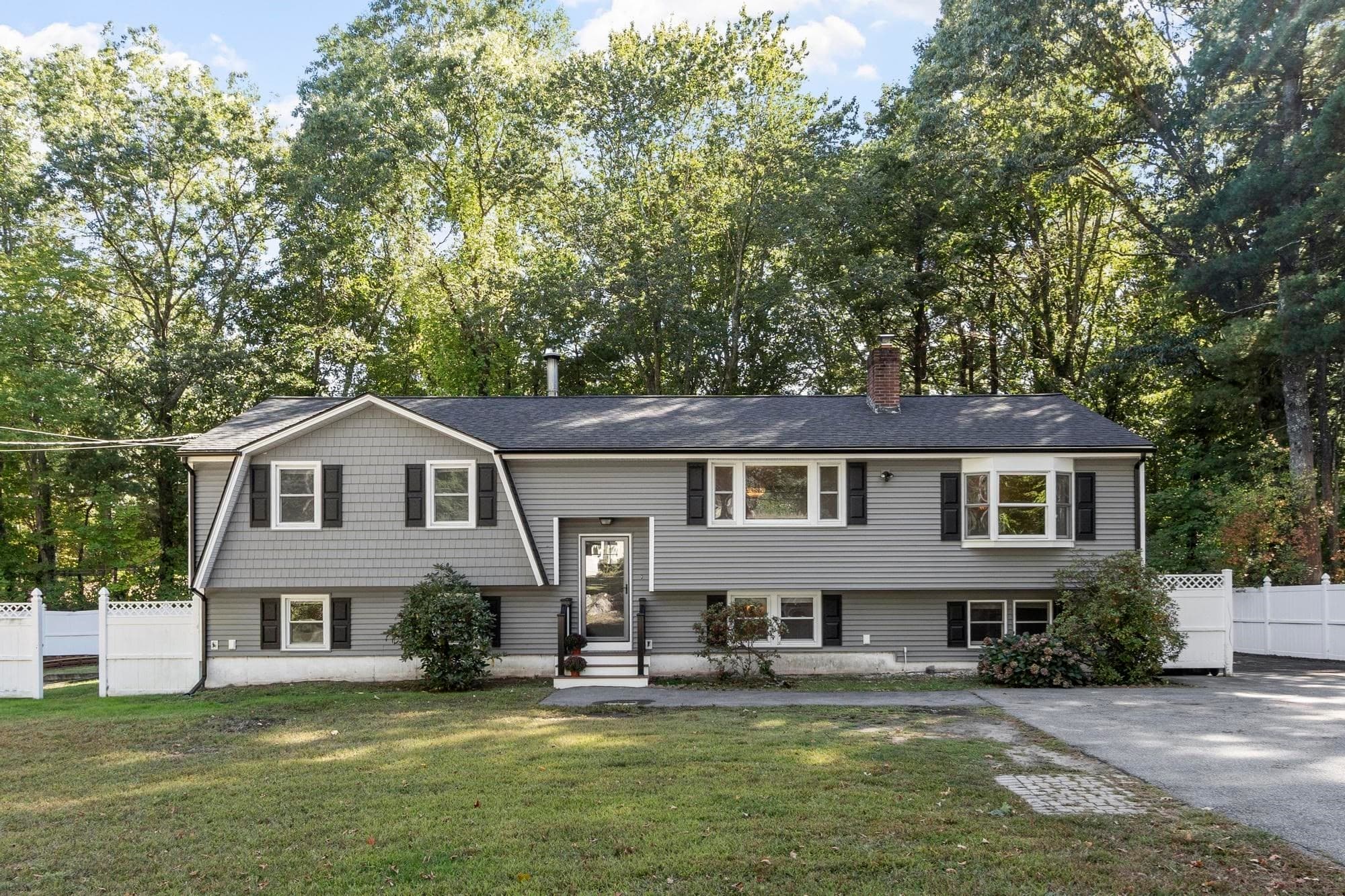 405 Salem Street, Wilmington MA 01887