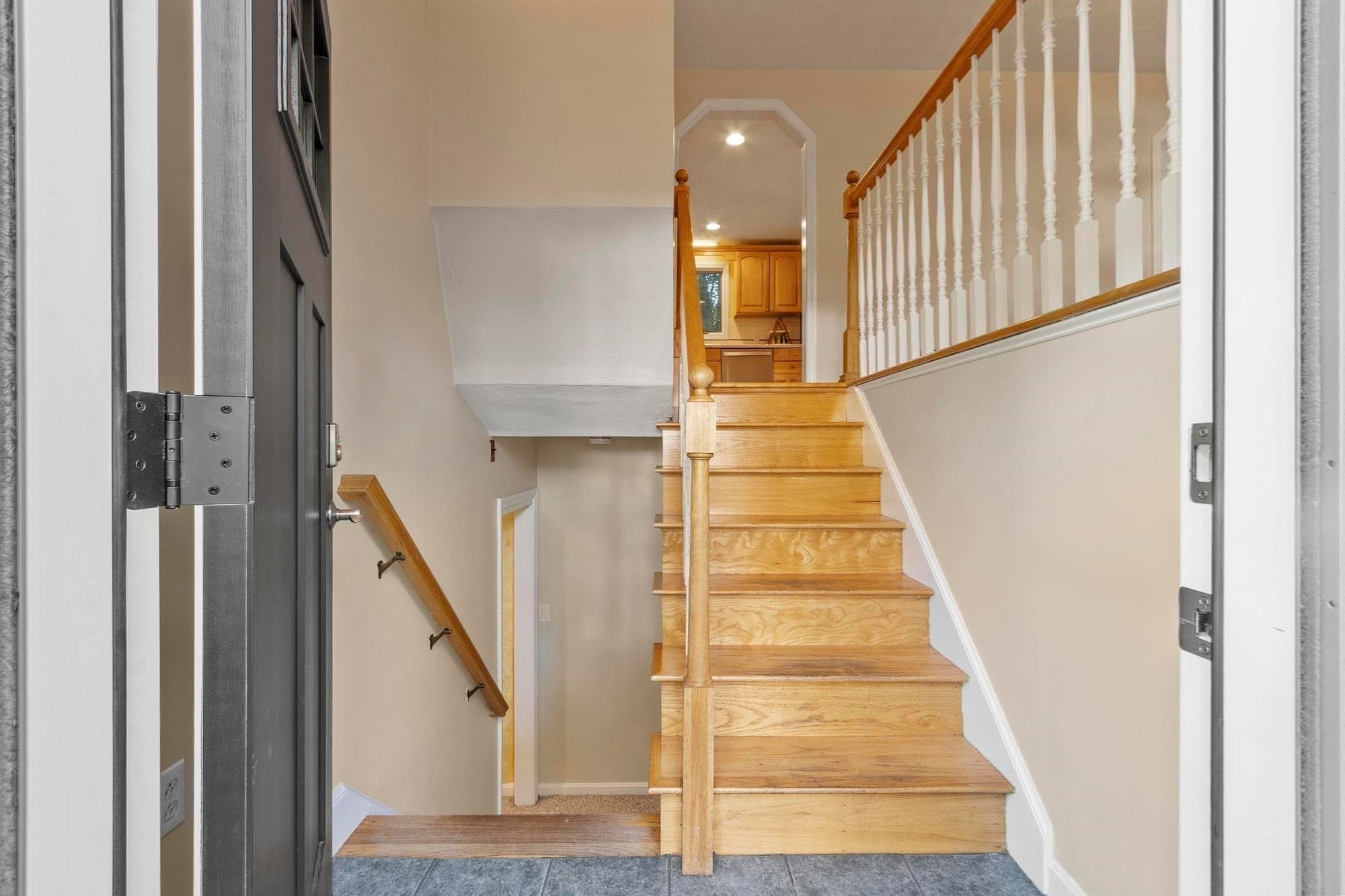 Single Family Residence at 405 Salem Street, Wilmington MA 01887, Wilmington, photo 18 of 42