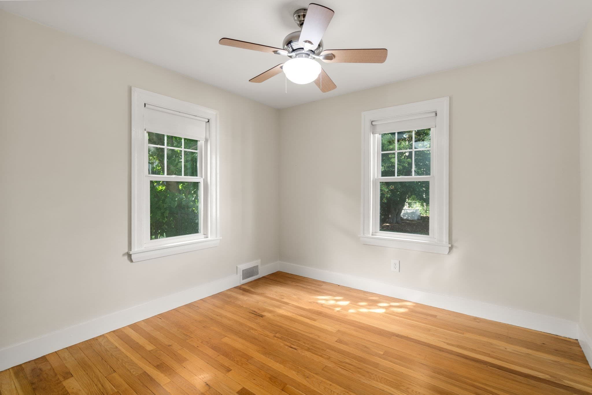 Single Family Residence at 202 Essex St, Marlborough MA 01752, Marlborough, photo 14 of 32