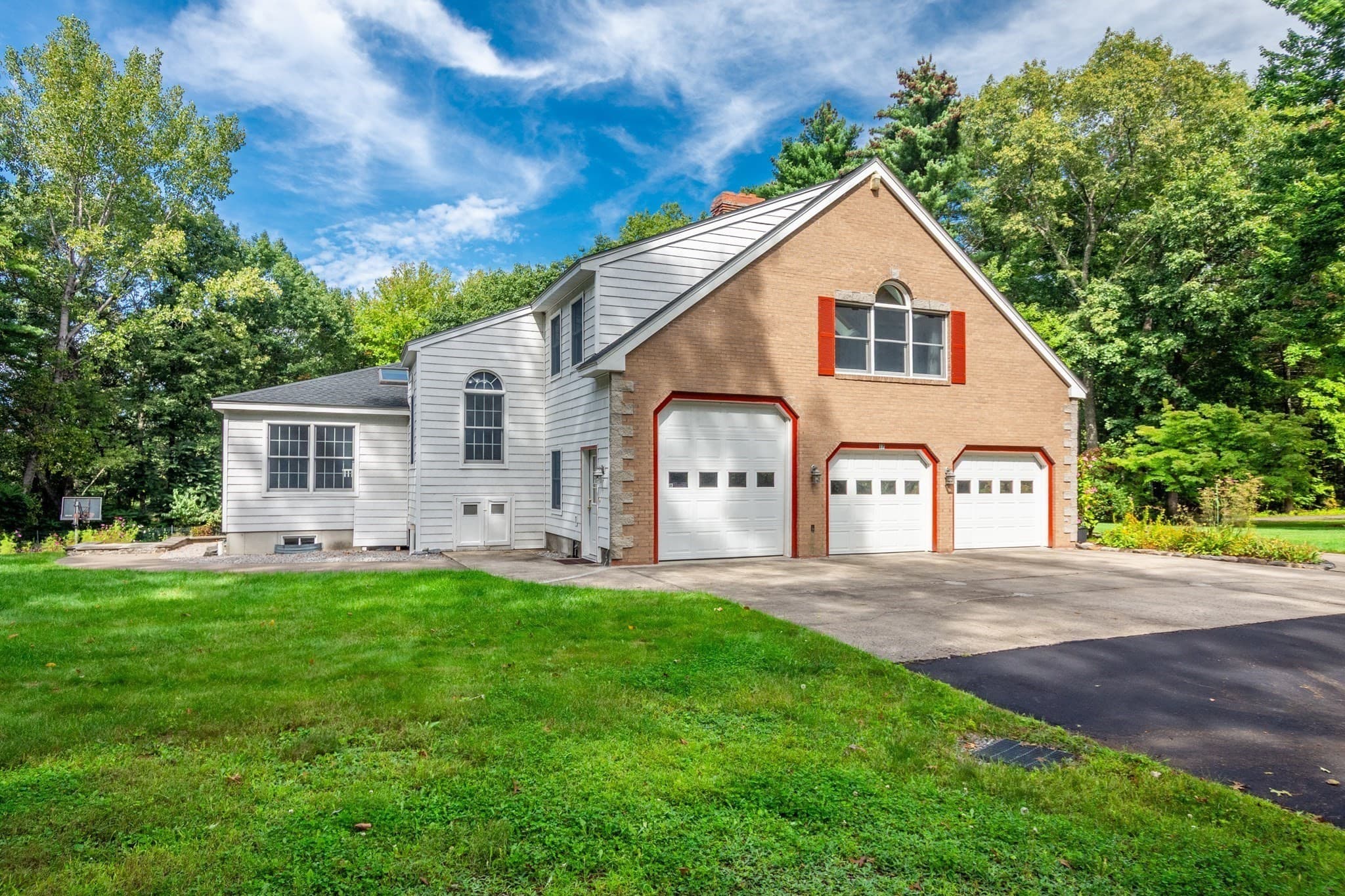 Single Family Residence at 17 Wyndcliff Drive, Acton MA 01720, Acton, photo 5 of 42