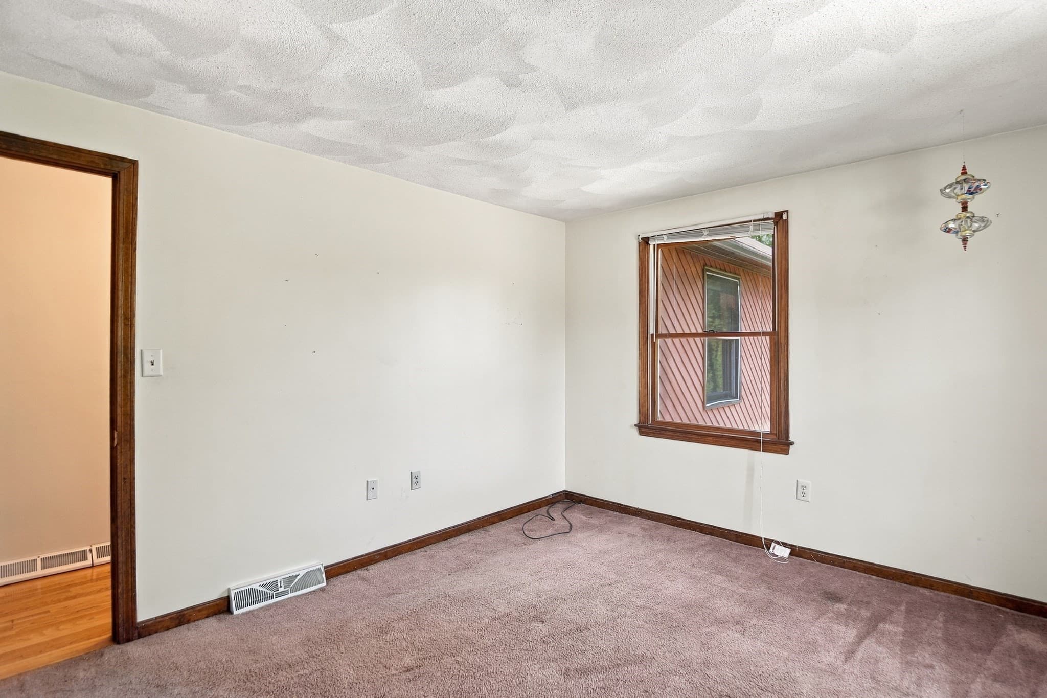 Single Family Residence at 2 Clifford Road, Burlington MA 01803, Burlington, photo 32 of 42