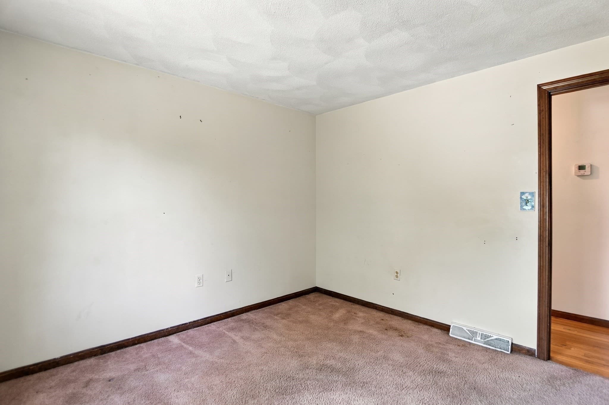 Single Family Residence at 2 Clifford Road, Burlington MA 01803, Burlington, photo 29 of 42