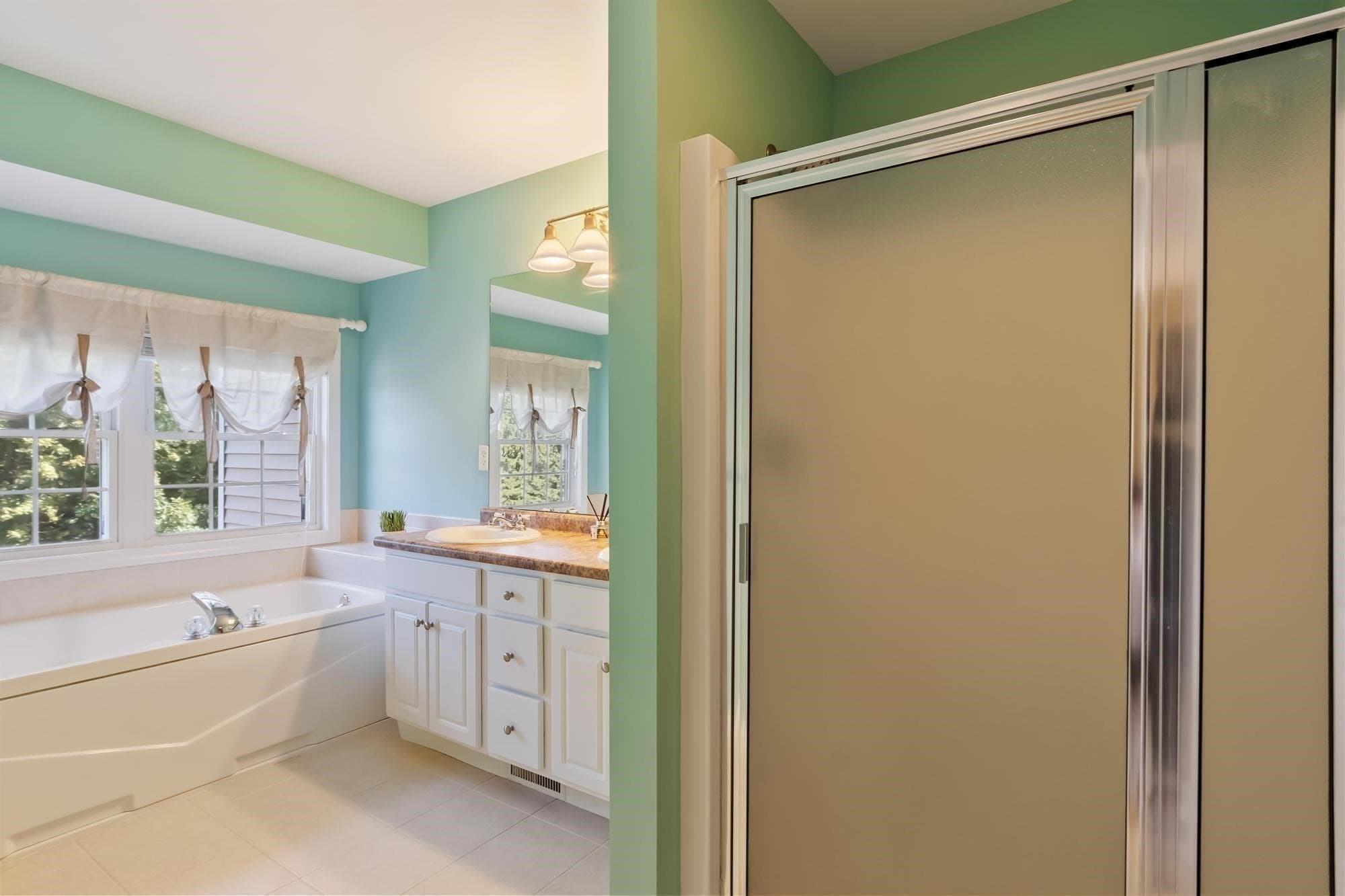 Condominium at 3 Robert Cir # 3, Grafton MA 01536, Grafton, photo 23 of 40