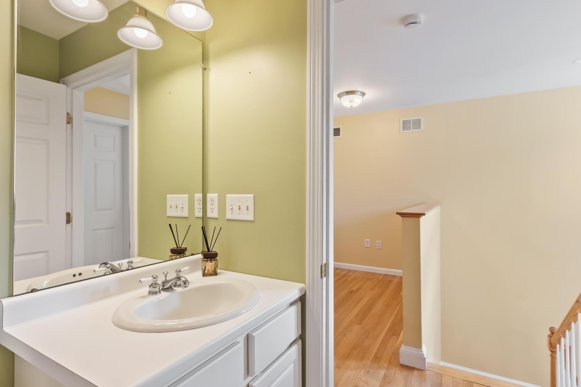 Condominium at 3 Robert Cir # 3, Grafton MA 01536, Grafton, photo 19 of 40