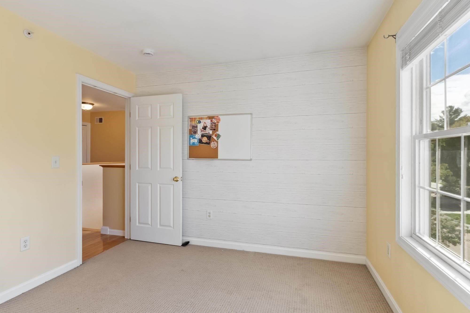 Condominium at 3 Robert Cir # 3, Grafton MA 01536, Grafton, photo 25 of 40
