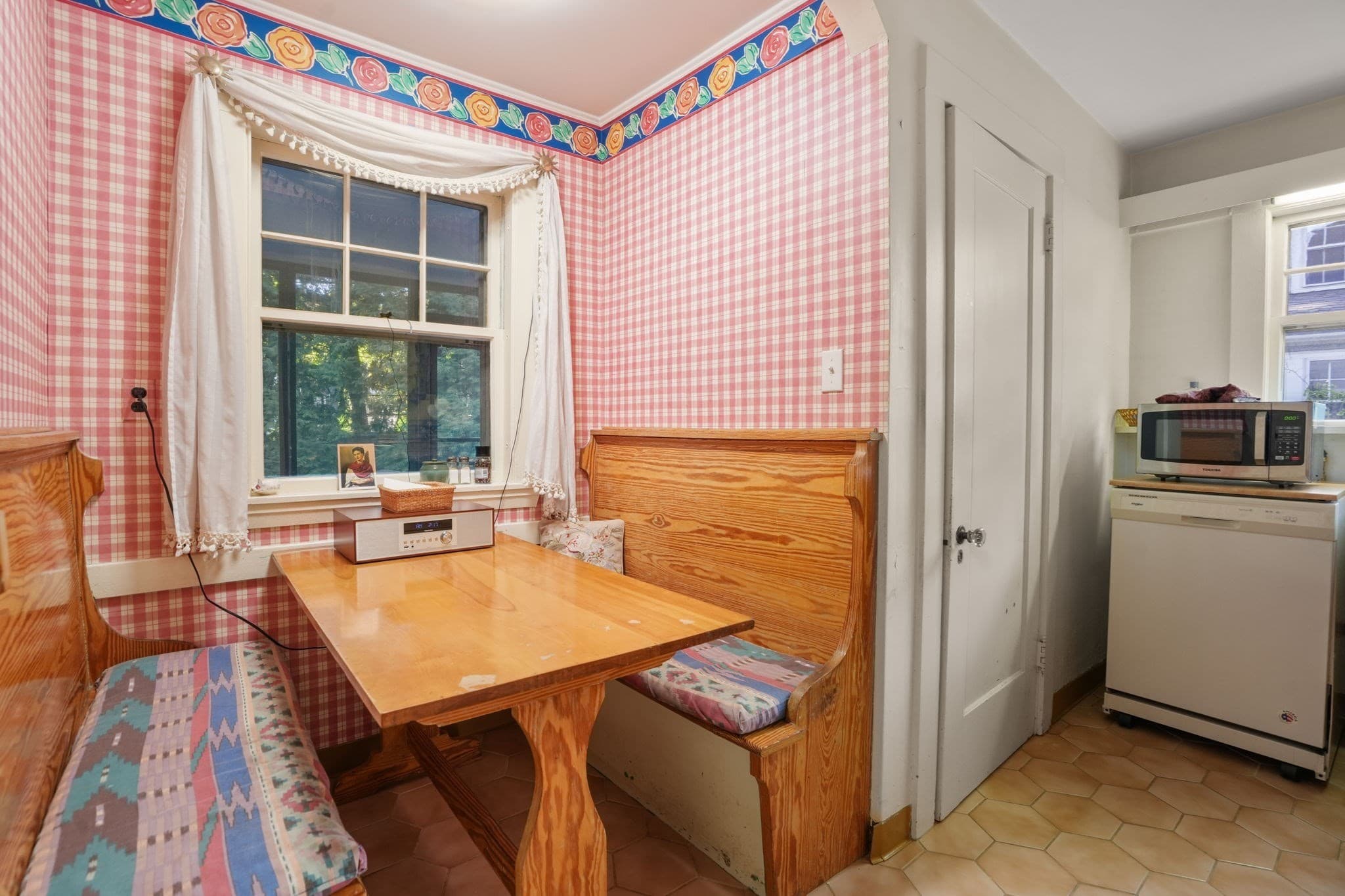 Single Family Residence at 11 Stoneleigh Road, Newton MA 02465, Newton, photo 14 of 38