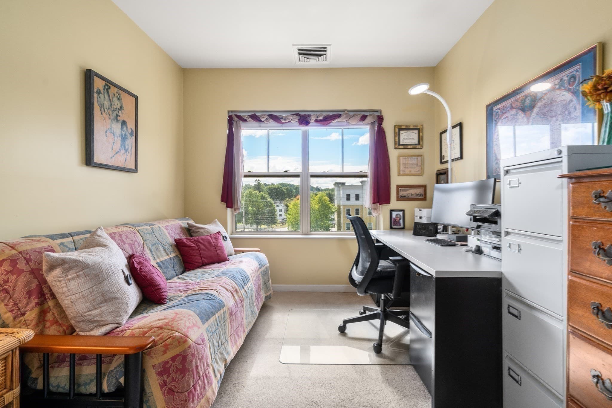 Condominium at 250 Main Street # 402, Hudson MA 01749, Hudson, photo 19 of 39