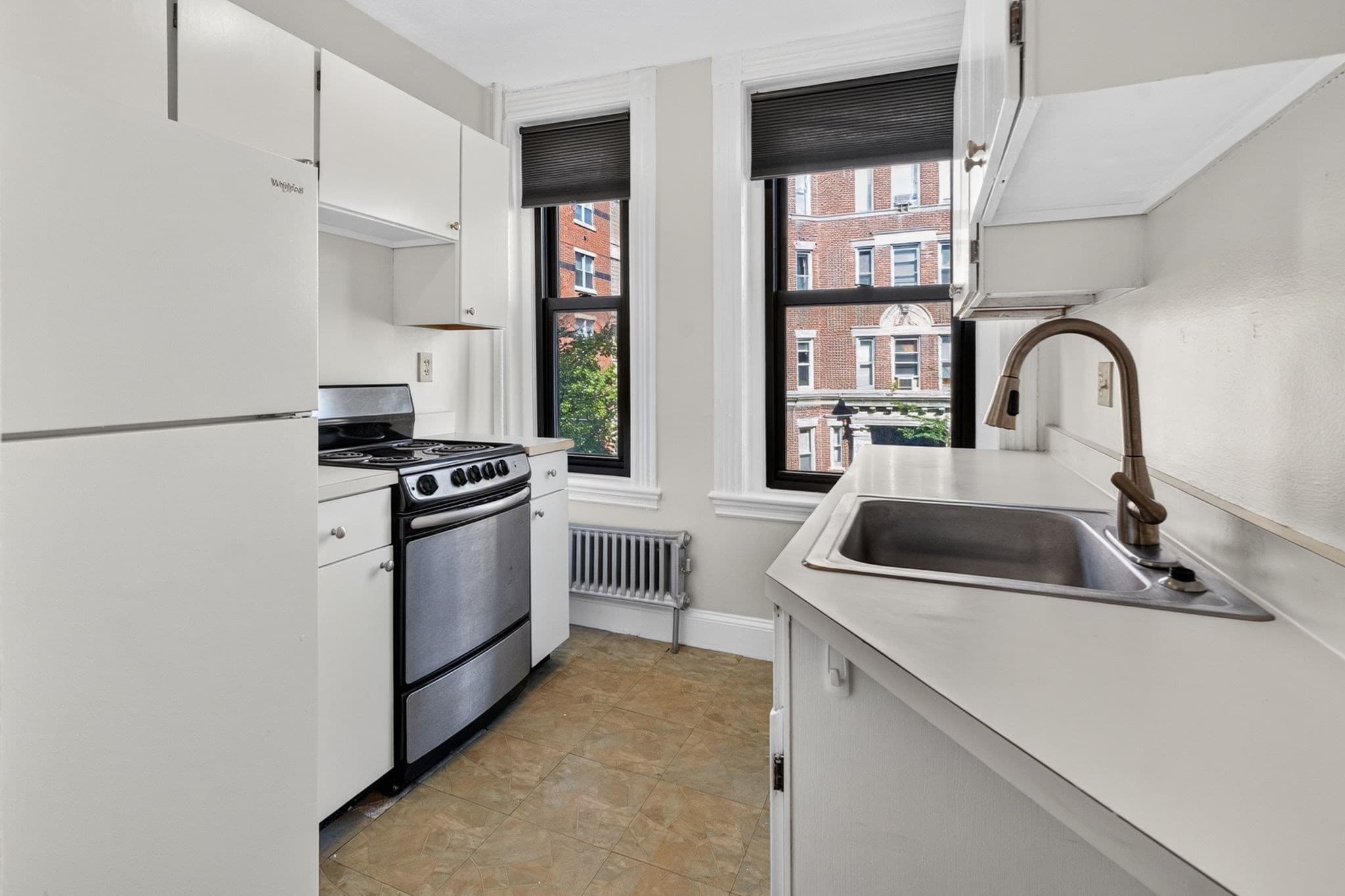 Condominium at 107 Jersey St # 7, Boston MA 02215, Boston, photo 3 of 9