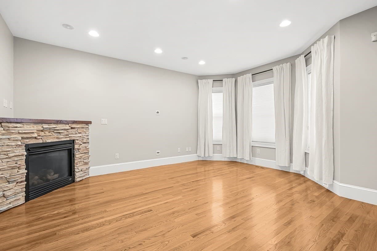 Condominium at 12 I St # 1, Boston MA 02127, Boston, photo 2 of 18