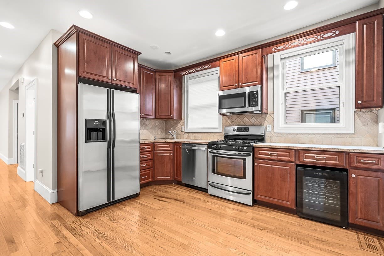 Condominium at 12 I St # 1, Boston MA 02127, Boston, photo 3 of 18