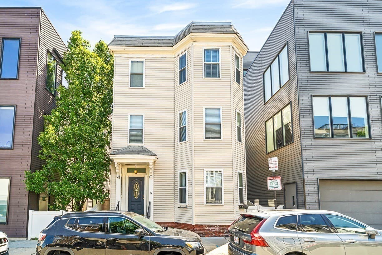 12 I St # 1, Boston MA 02127