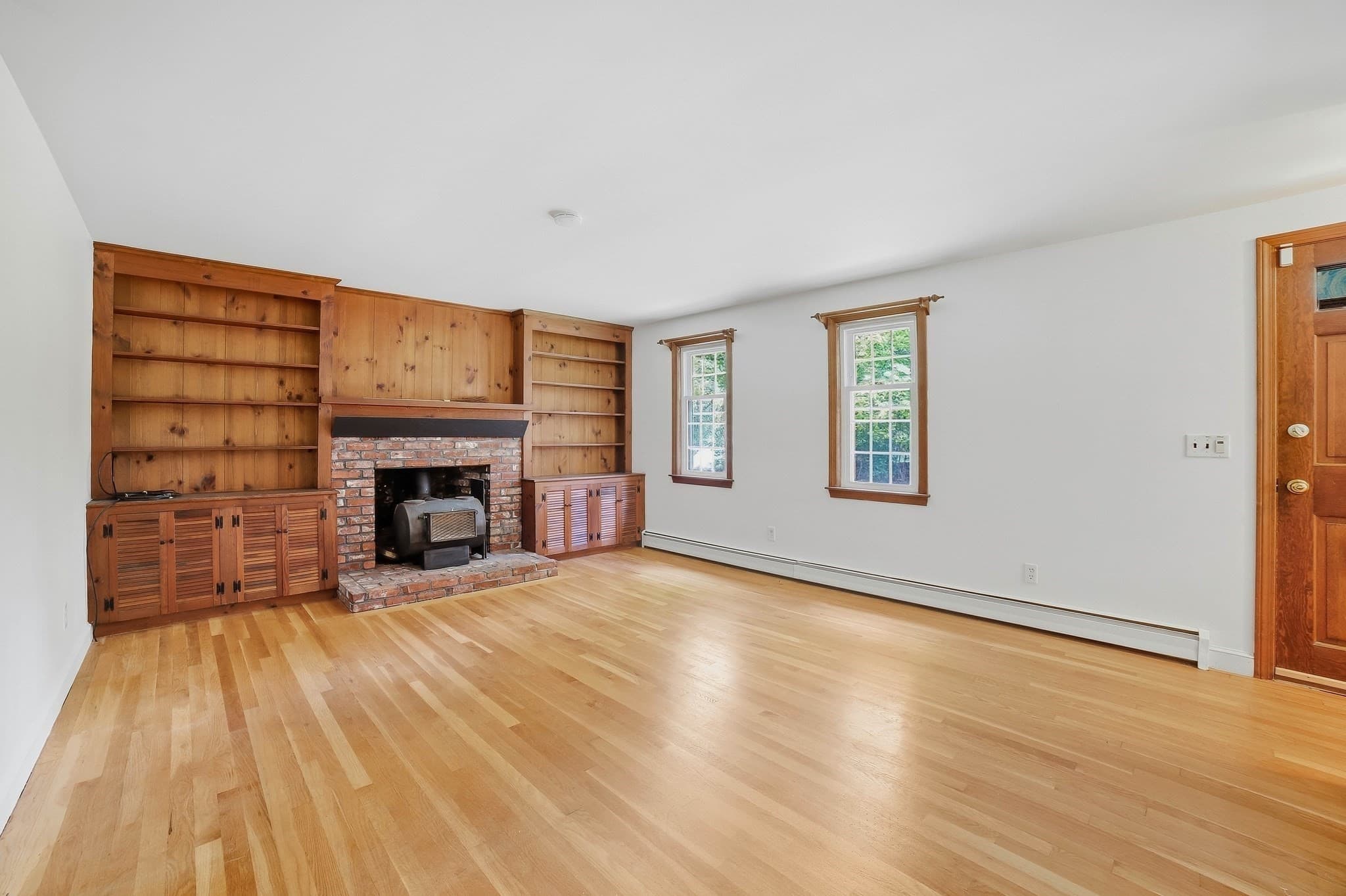 Single Family Residence at 407 Stow Rd, Boxborough MA 01719, Boxborough, photo 6 of 42