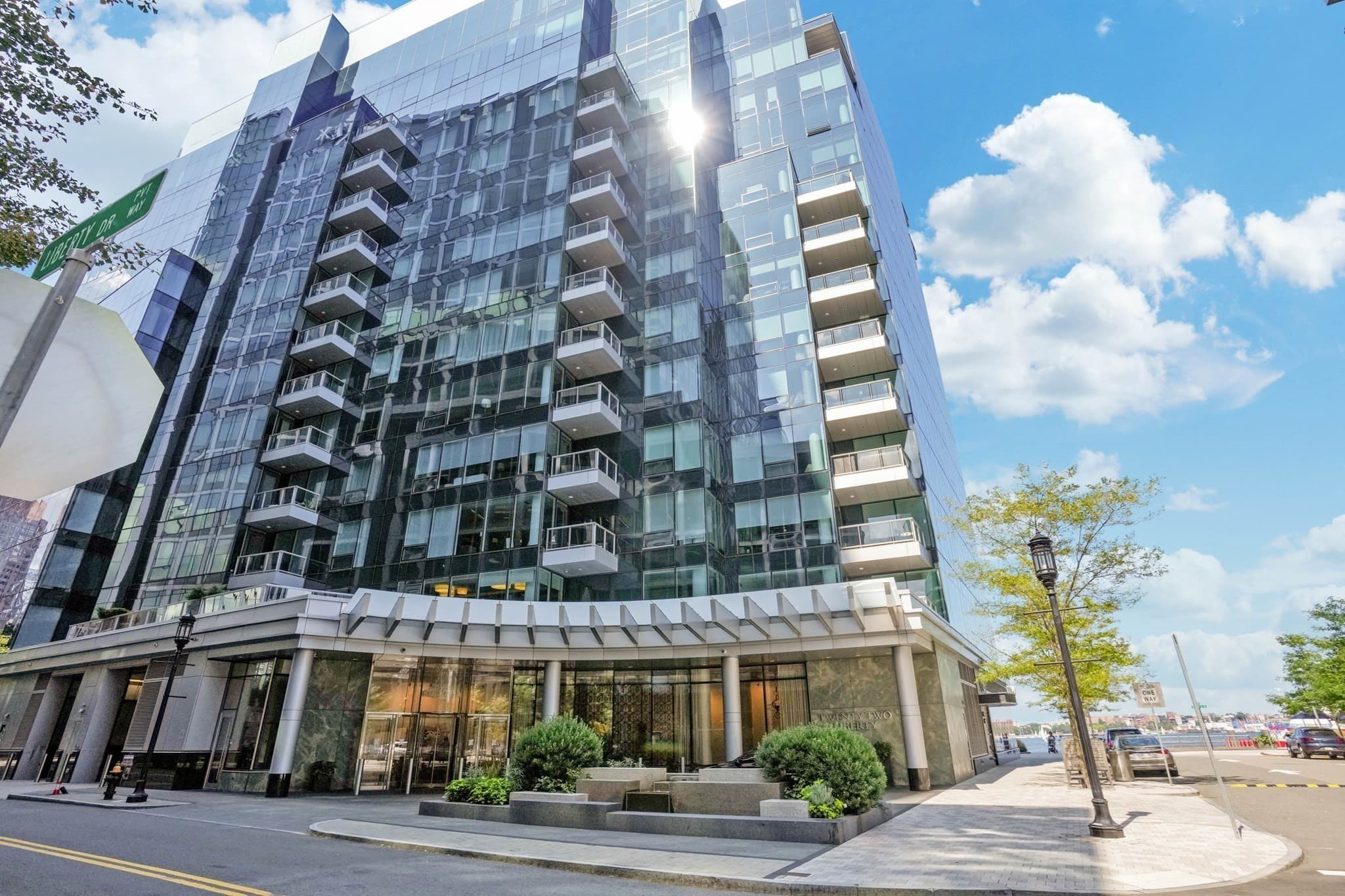Condominium at 22 Liberty Drive # 10G, Boston MA 02210, Boston, photo 36 of 40