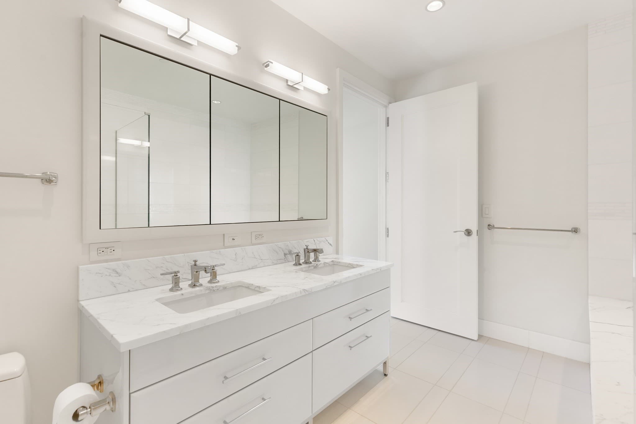 Condominium at 22 Liberty Drive # 10G, Boston MA 02210, Boston, photo 24 of 40