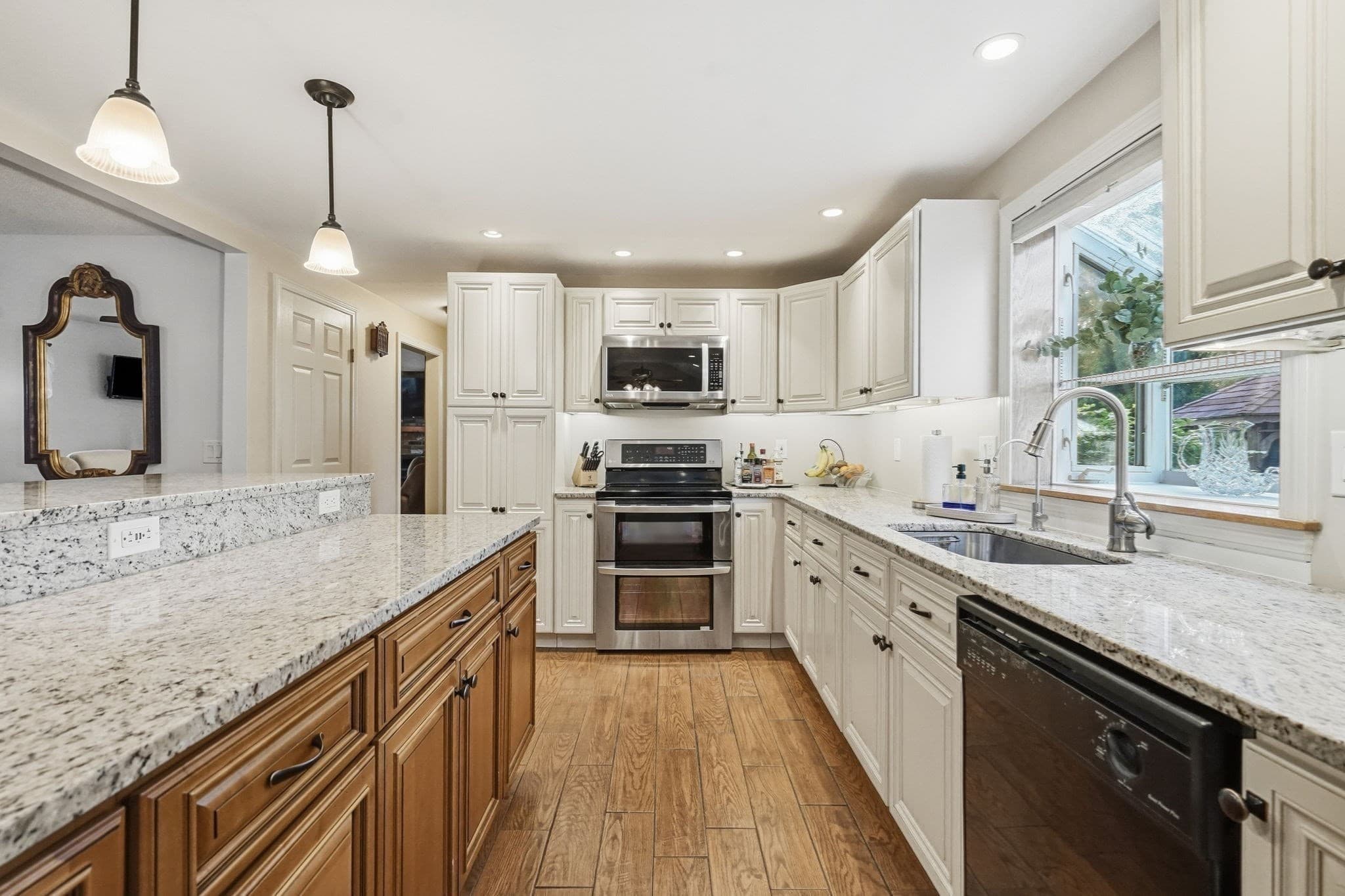 Single Family Residence at 46 Country Rd, Agawam MA 01001, Agawam, photo 5 of 42