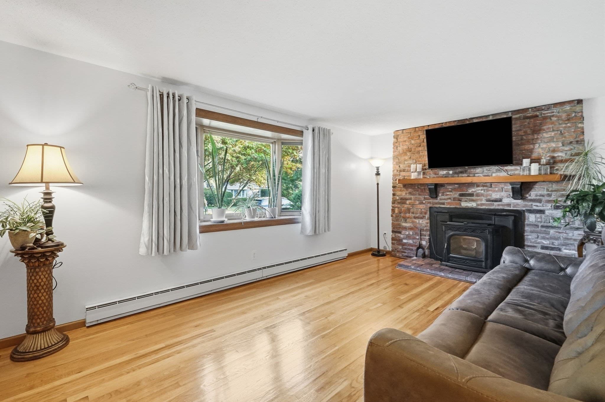 Single Family Residence at 46 Country Rd, Agawam MA 01001, Agawam, photo 15 of 42