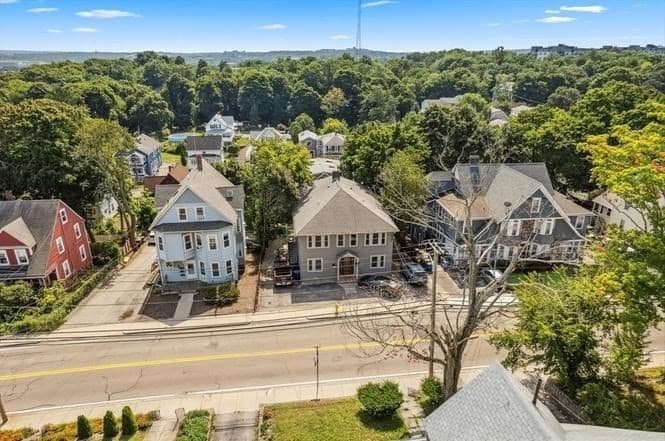 4 Family at 183 Whitwell St, Quincy MA 02169, Quincy, photo 15 of 19