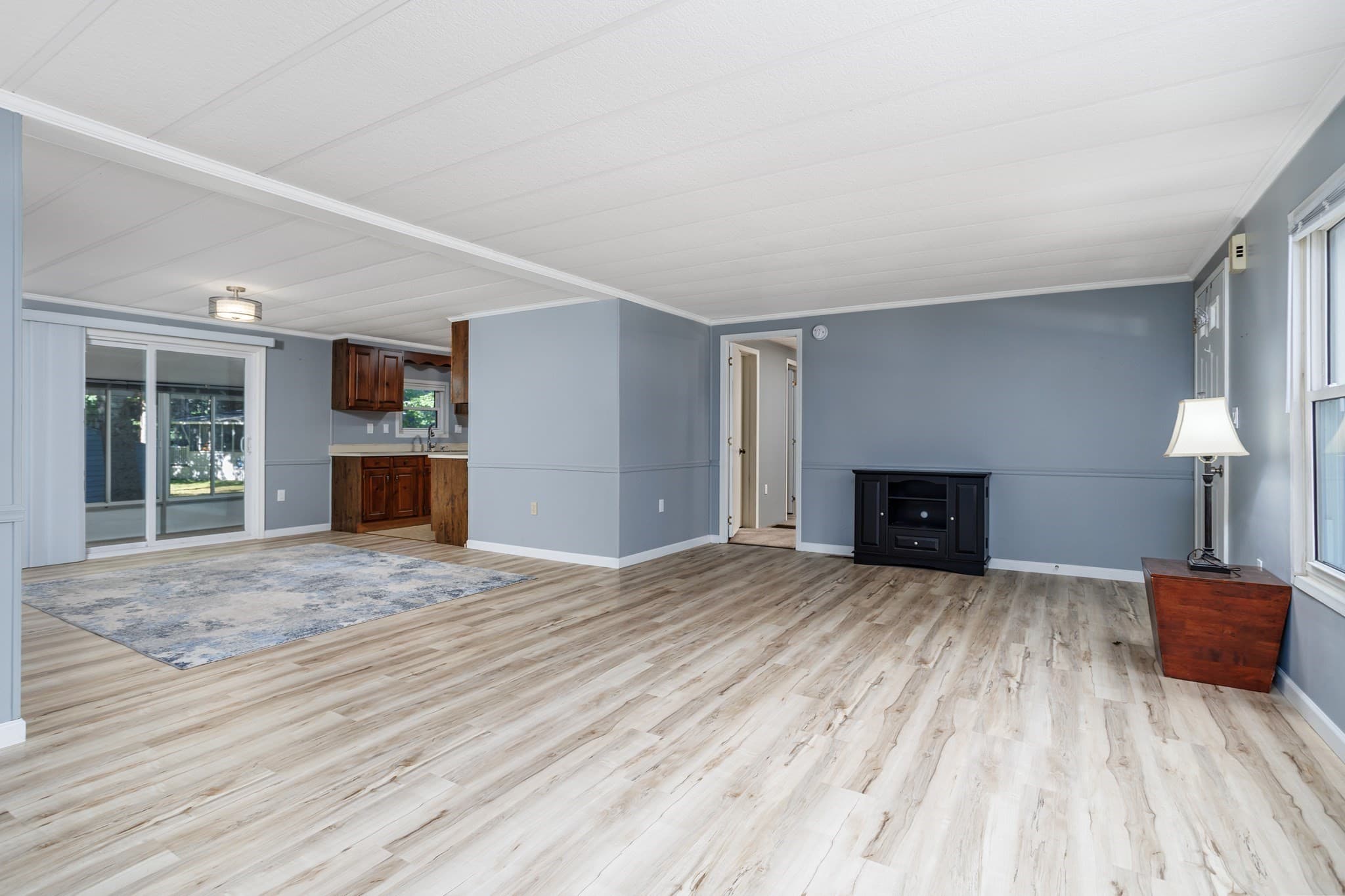 Mobile Home at 5 Hickory, Dover NH 03820, Dover, photo 3 of 42