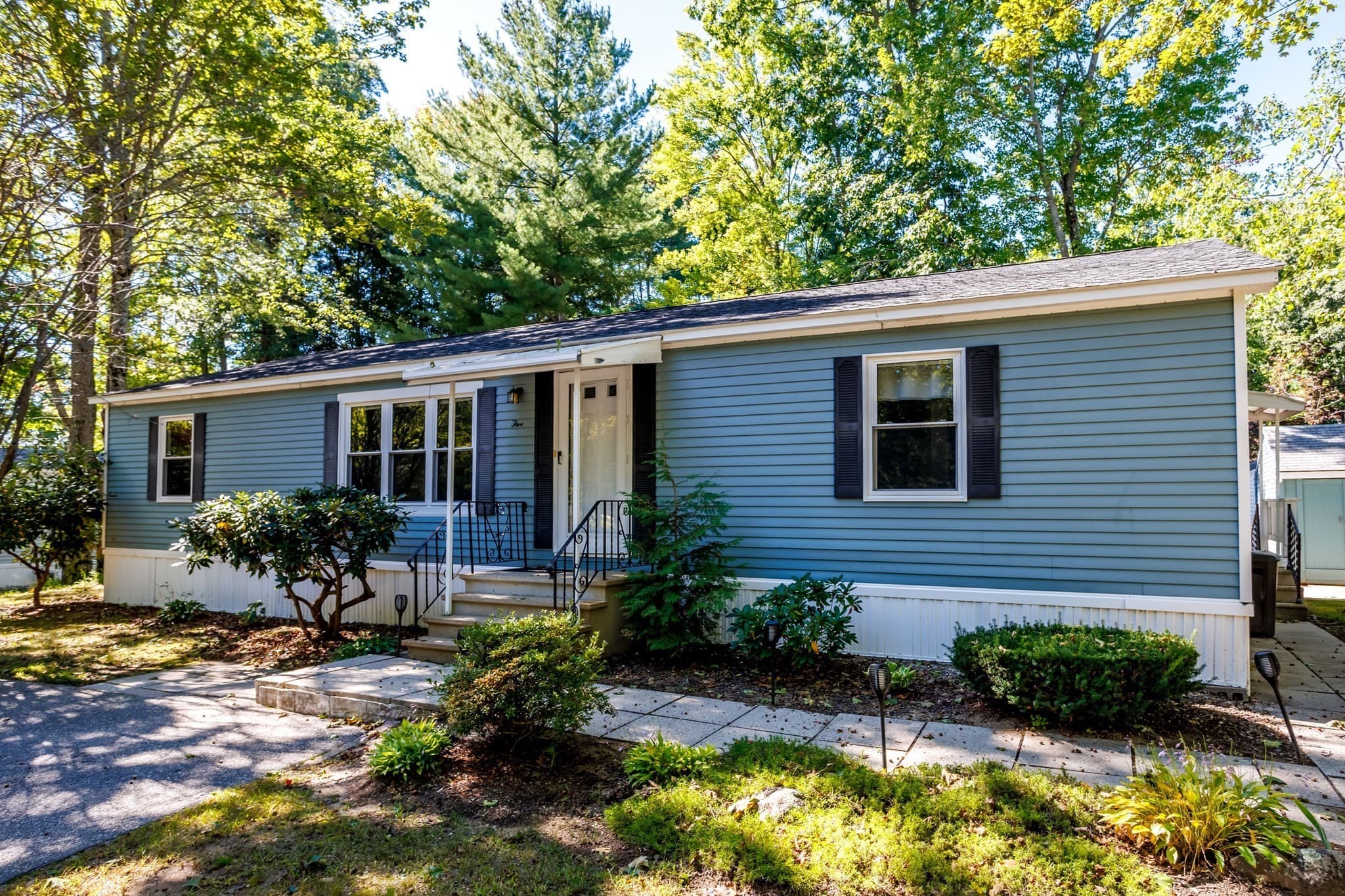 Mobile Home at 5 Hickory, Dover NH 03820, Dover, photo 39 of 42