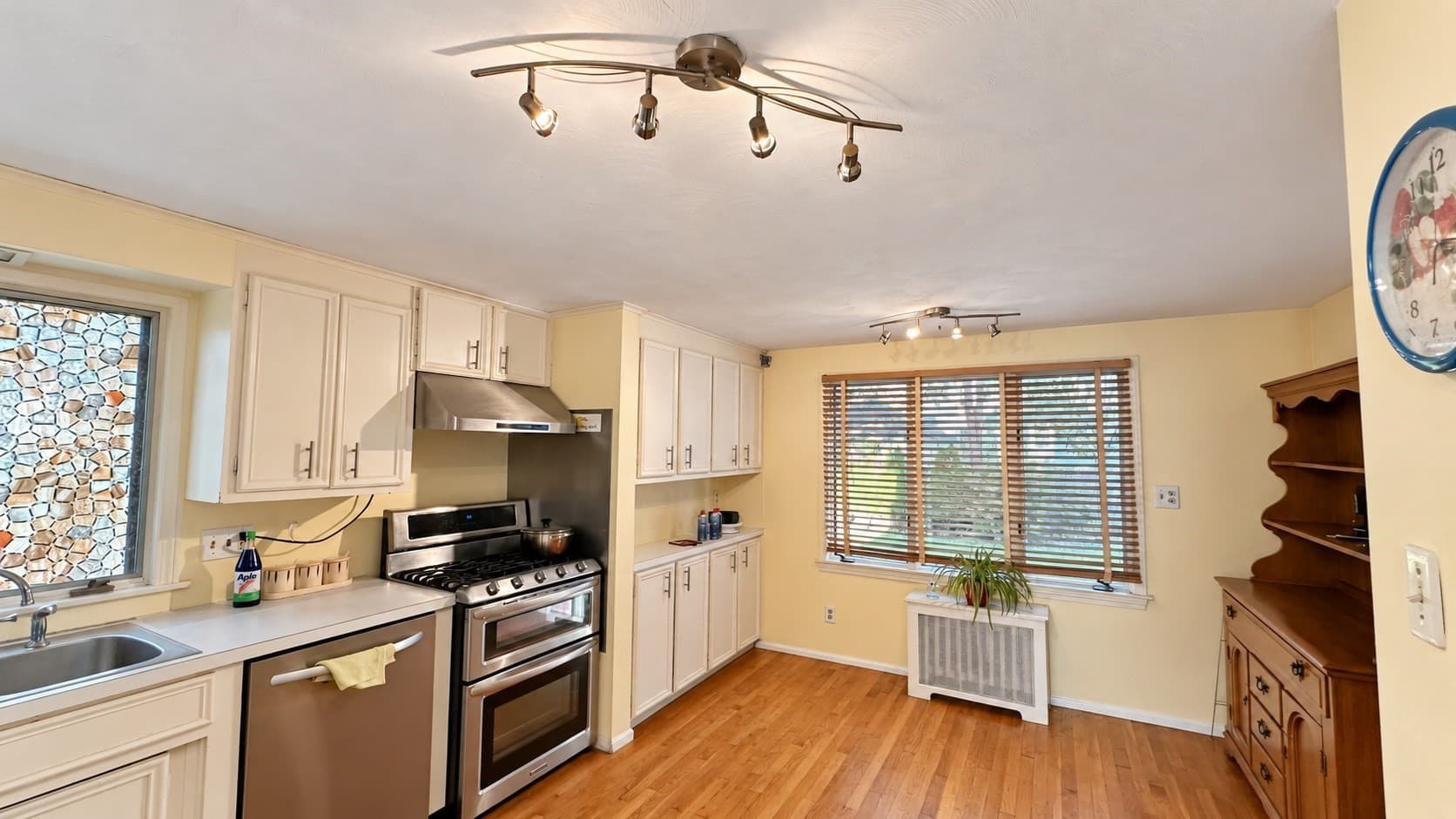 Single Family Residence at 25 Wexford St., Springfield MA 01118, Springfield, photo 17 of 39